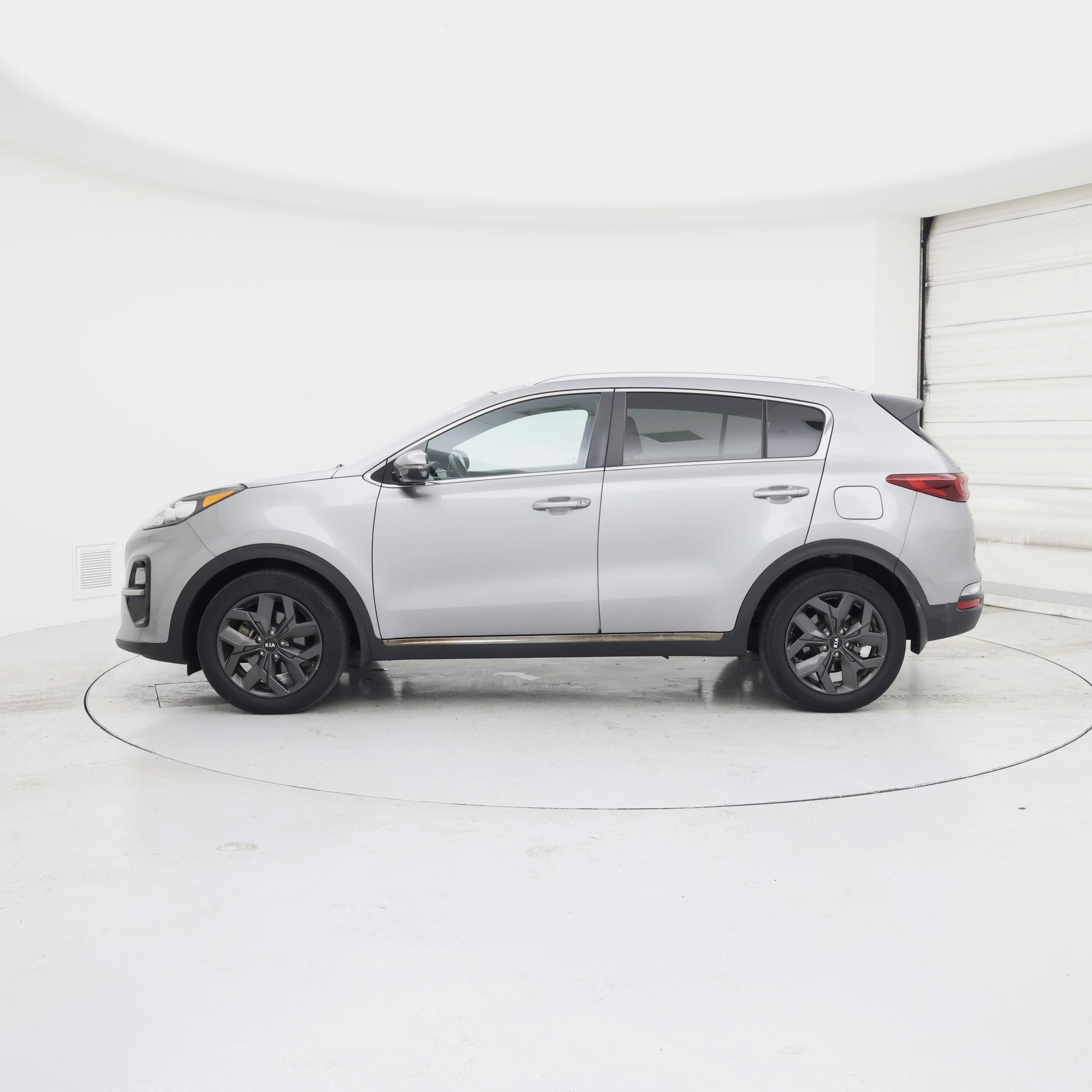 Thumbnail: 2021 Kia Sportage - 3