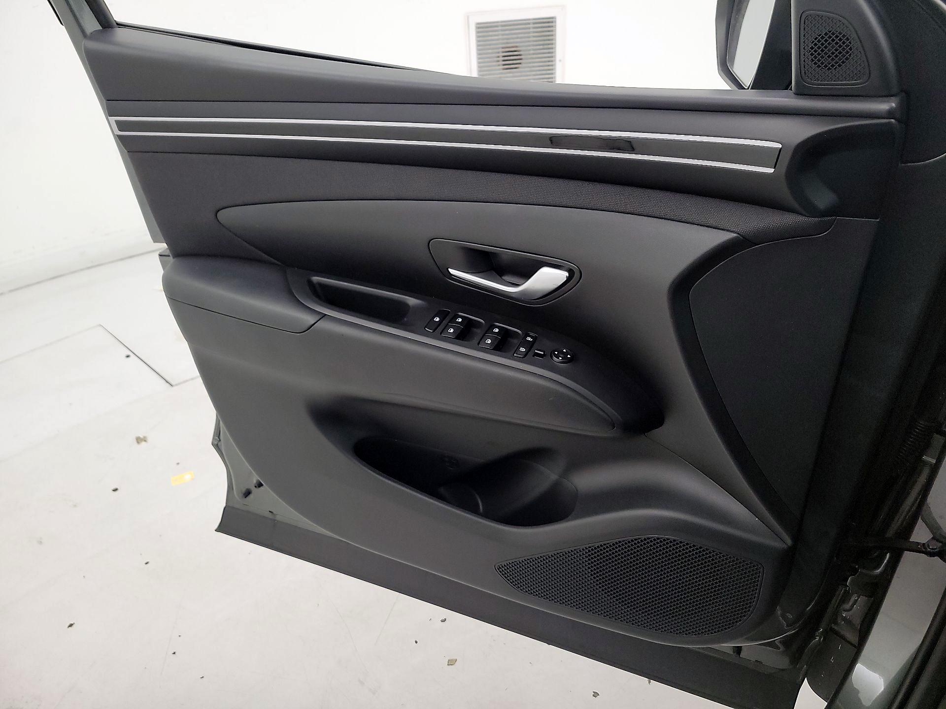 Thumbnail: 2023 Hyundai Tucson - 12