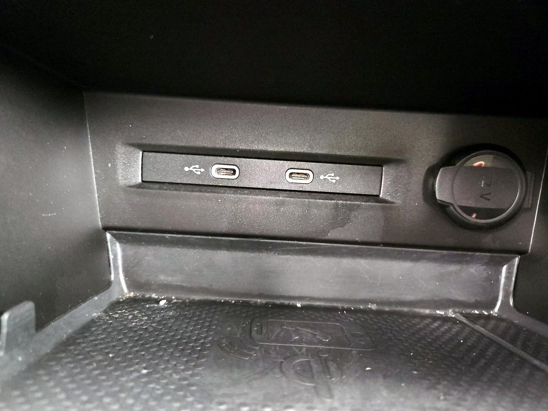 Thumbnail: 2022 Volkswagen Taos - 18