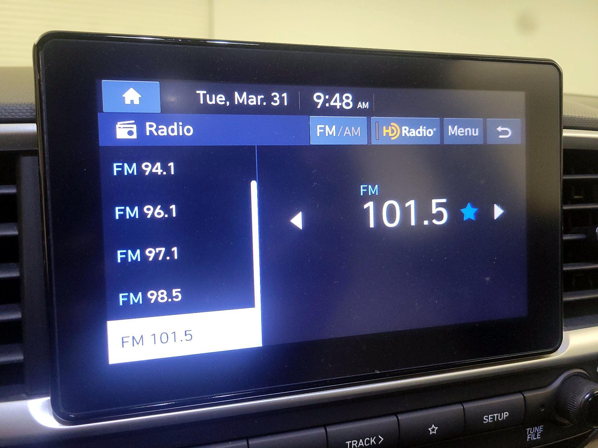 Thumbnail: 2023 Hyundai Venue - 15