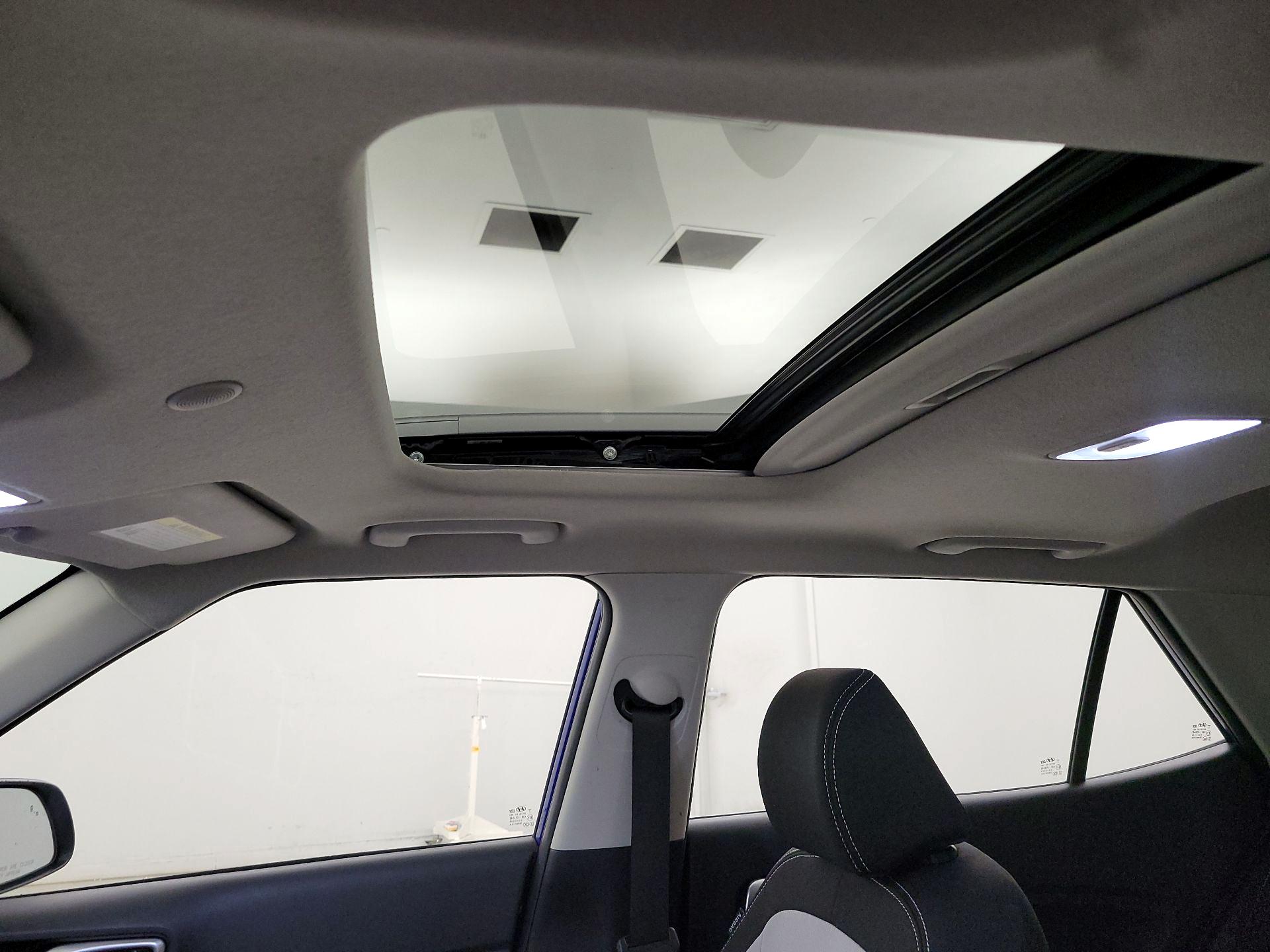 Thumbnail: 2023 Hyundai Venue - 19