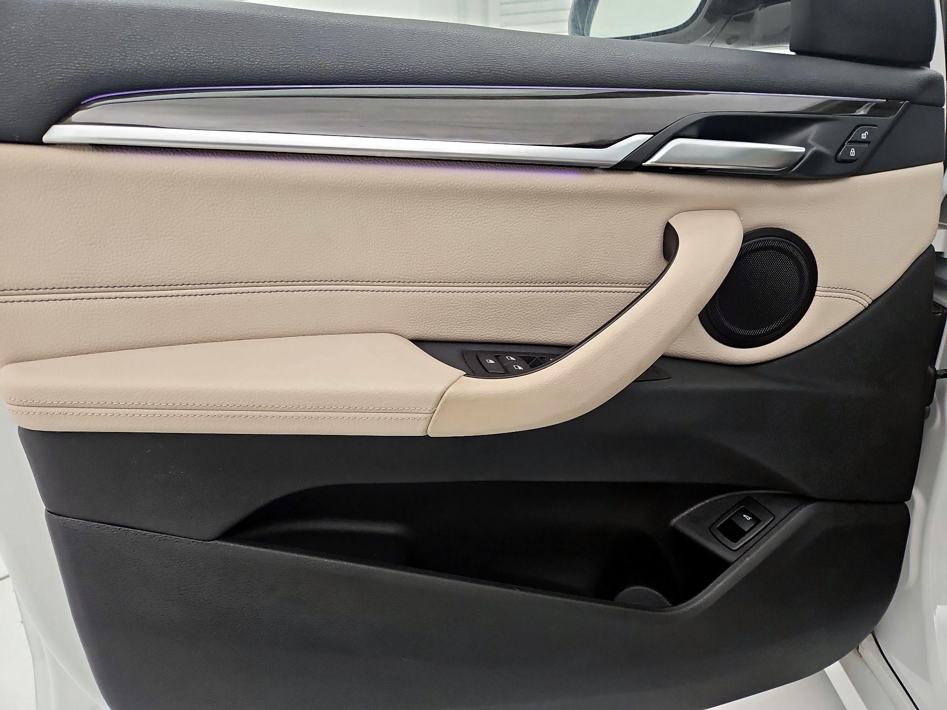 Thumbnail: 2021 BMW X1 - 12