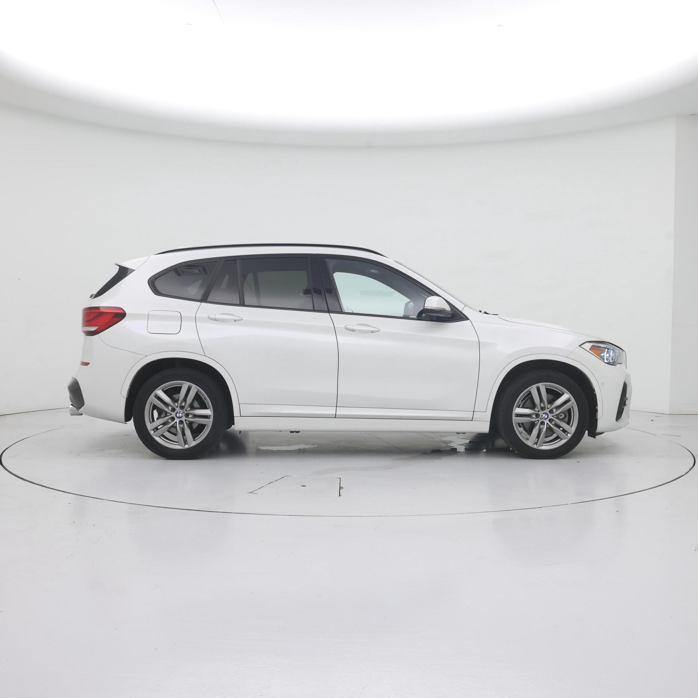 Thumbnail: 2021 BMW X1 - 7