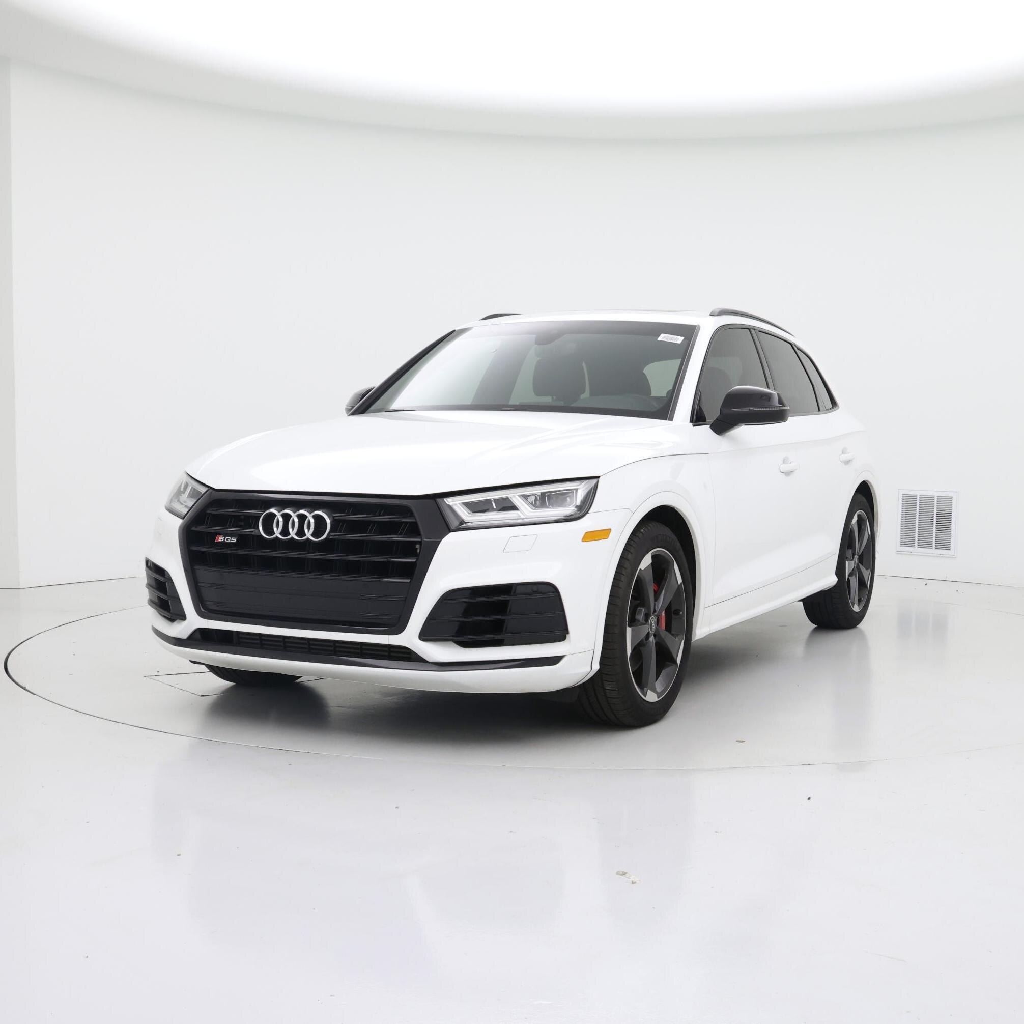 Thumbnail: 2020 Audi SQ5 - 4