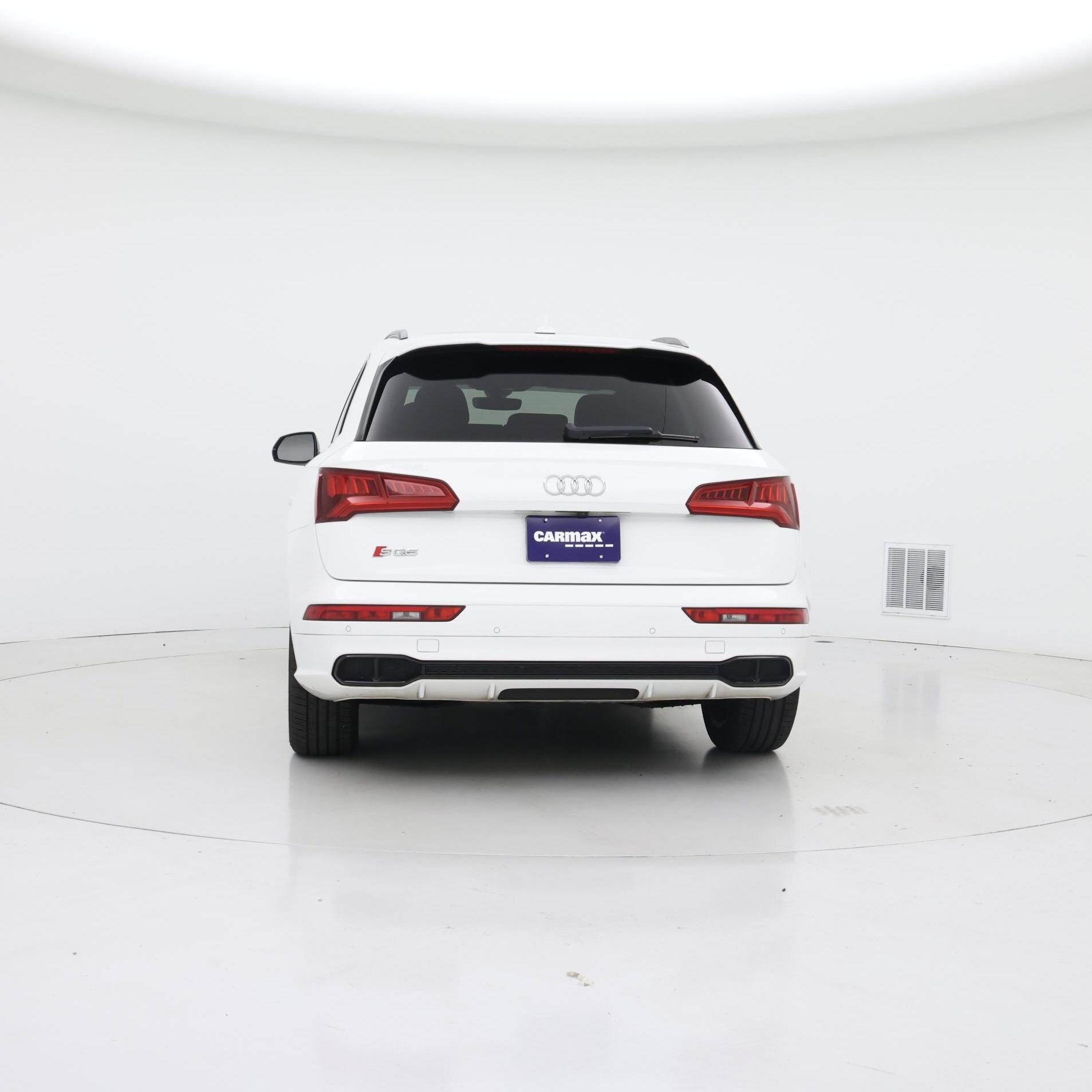 Thumbnail: 2020 Audi SQ5 - 6