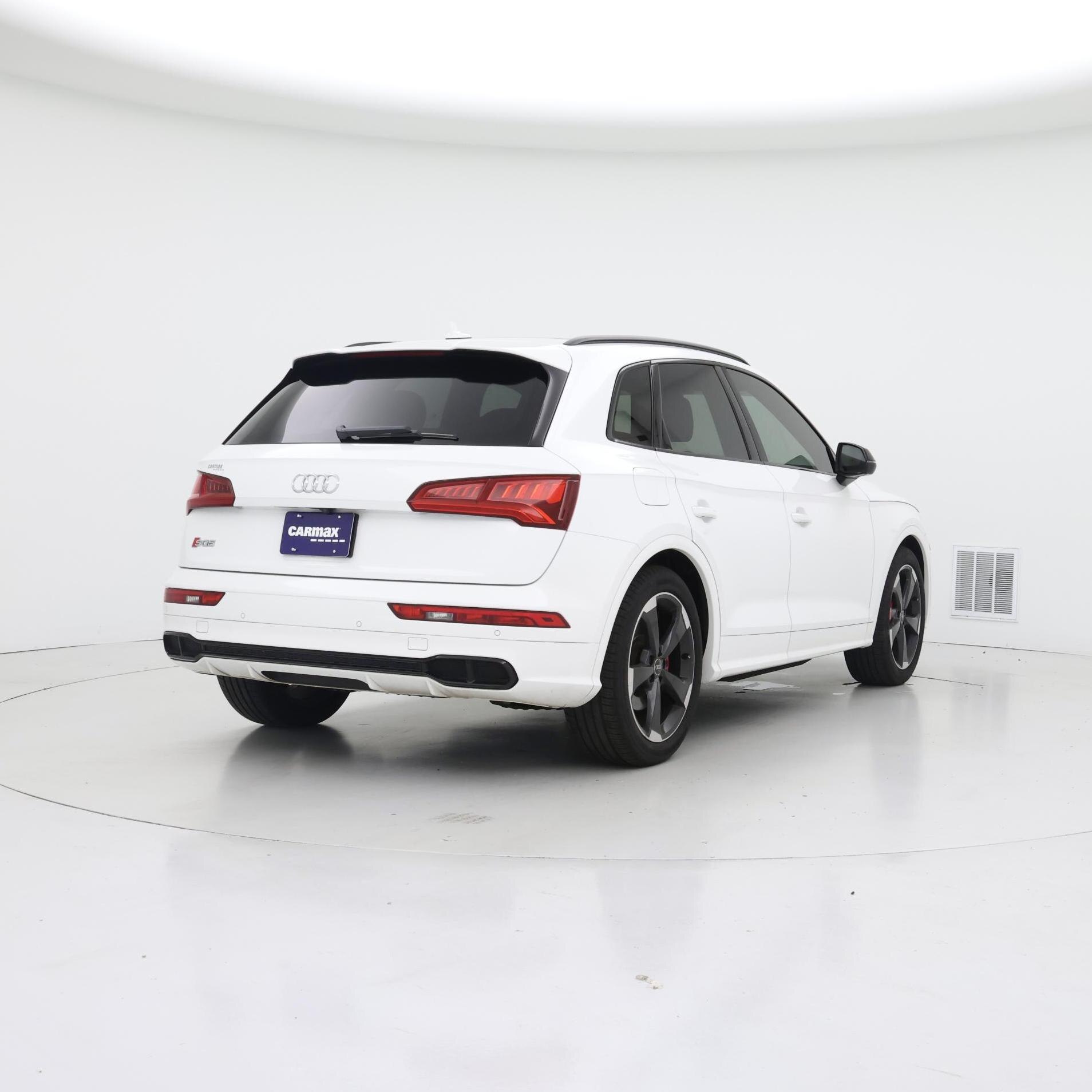 Thumbnail: 2020 Audi SQ5 - 8