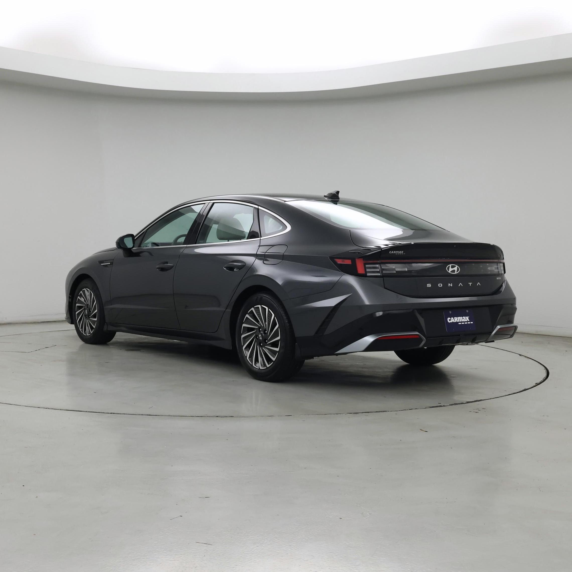 Thumbnail: 2024 Hyundai Sonata - 2