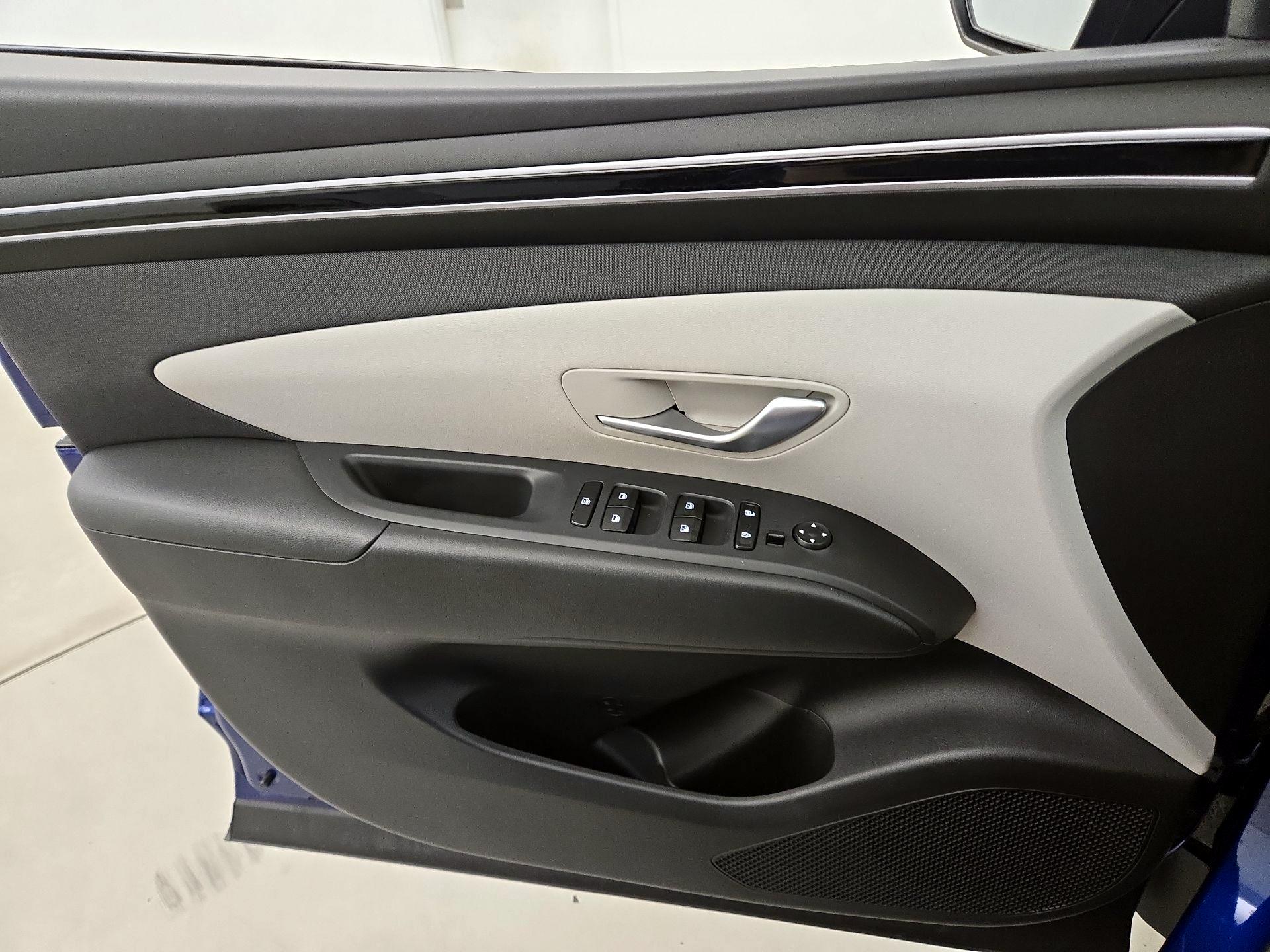 Thumbnail: 2023 Hyundai Tucson - 12