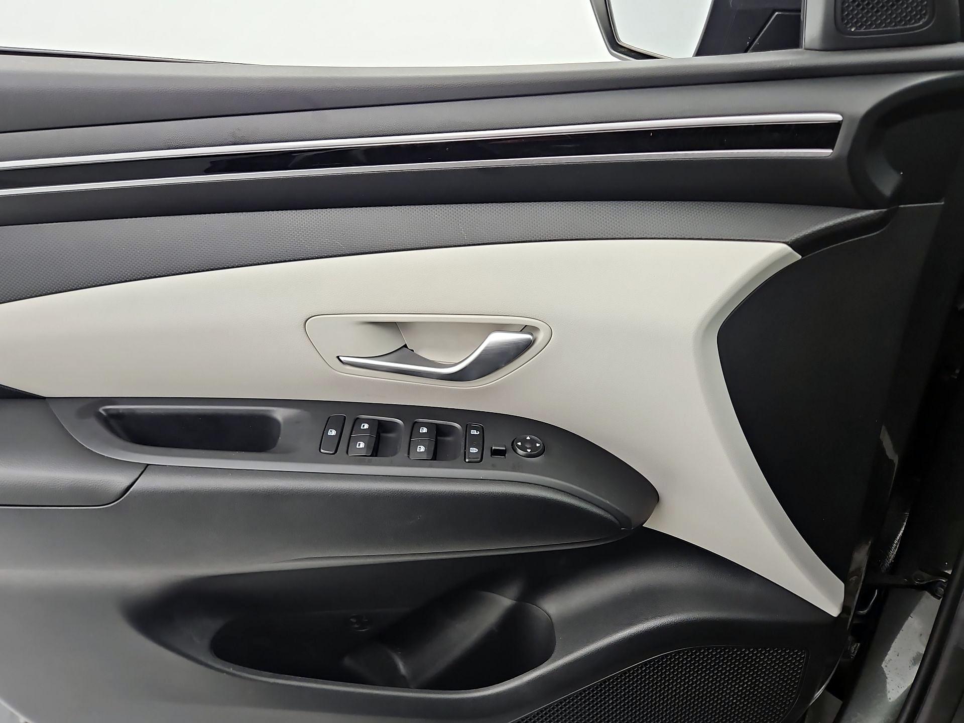 Thumbnail: 2022 Hyundai Tucson - 12