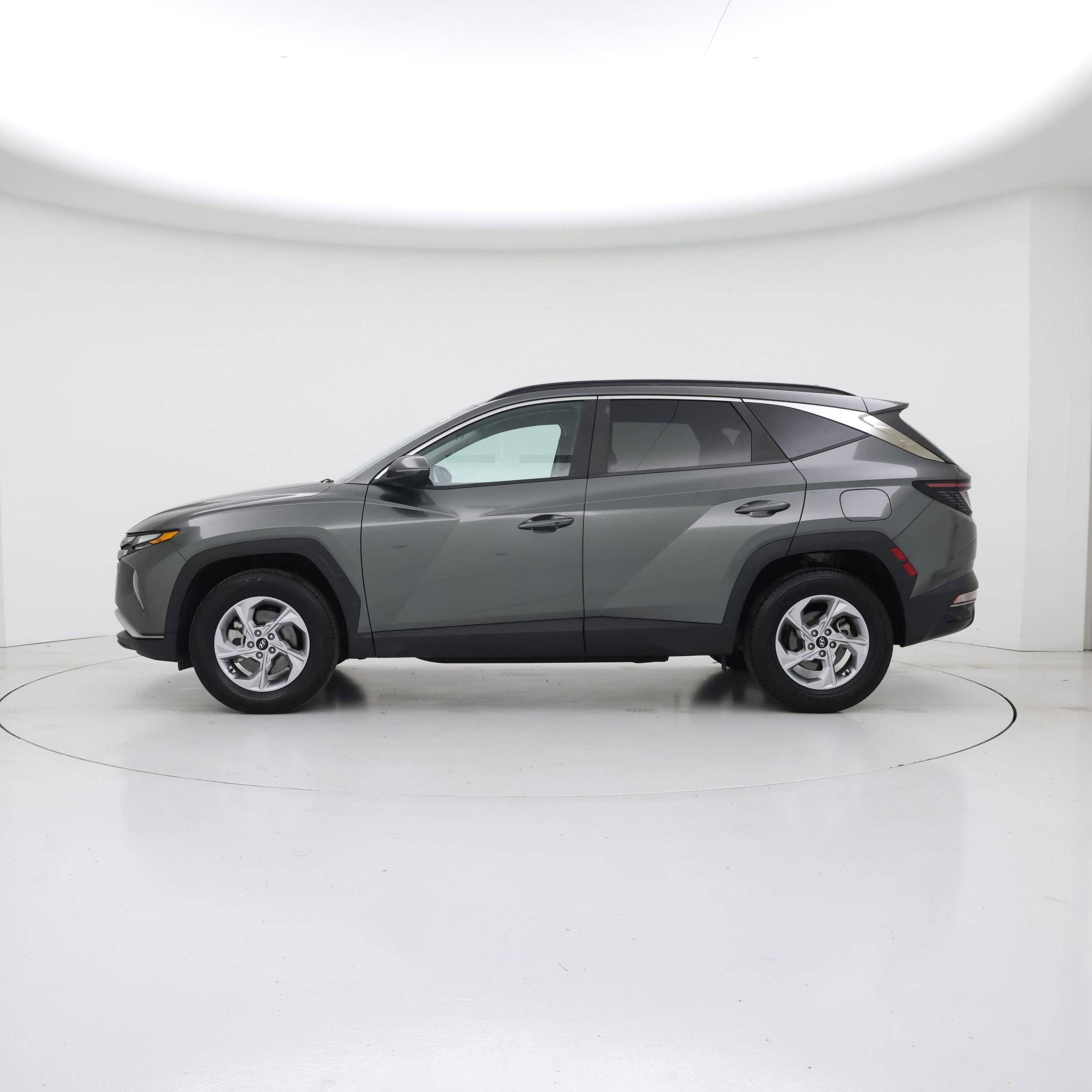 Thumbnail: 2022 Hyundai Tucson - 3