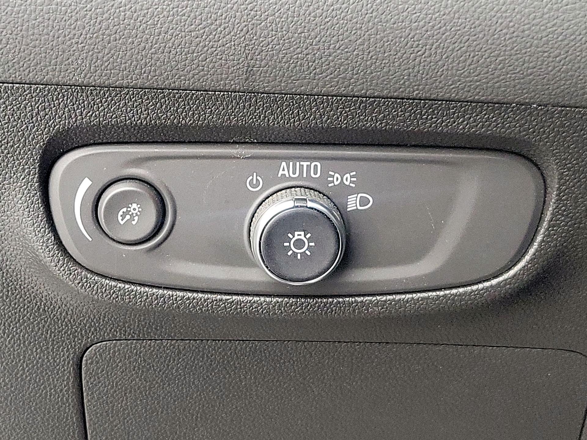 Thumbnail: 2025 Buick Encore GX - 13