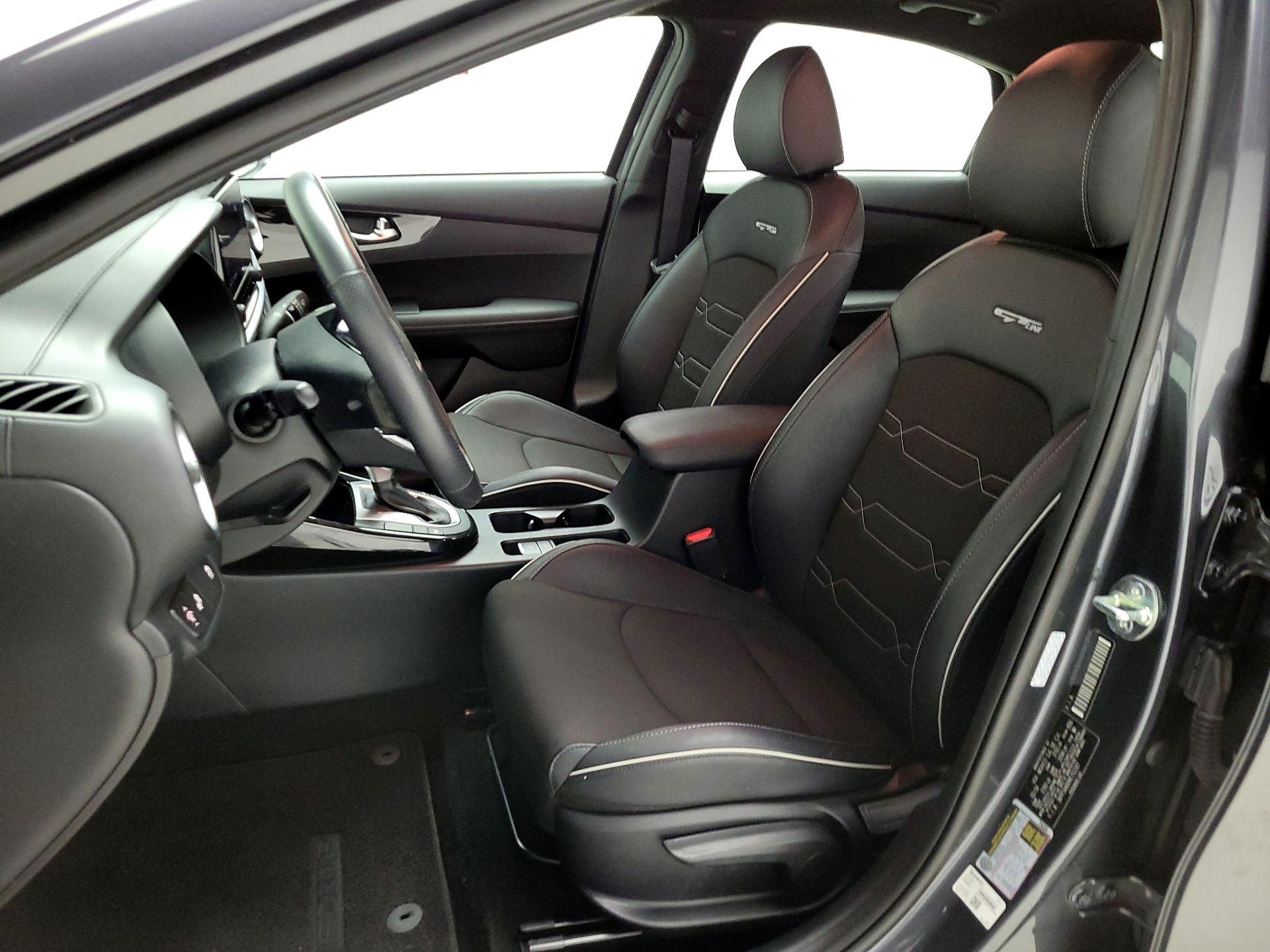 Thumbnail: 2024 Kia Forte - 11