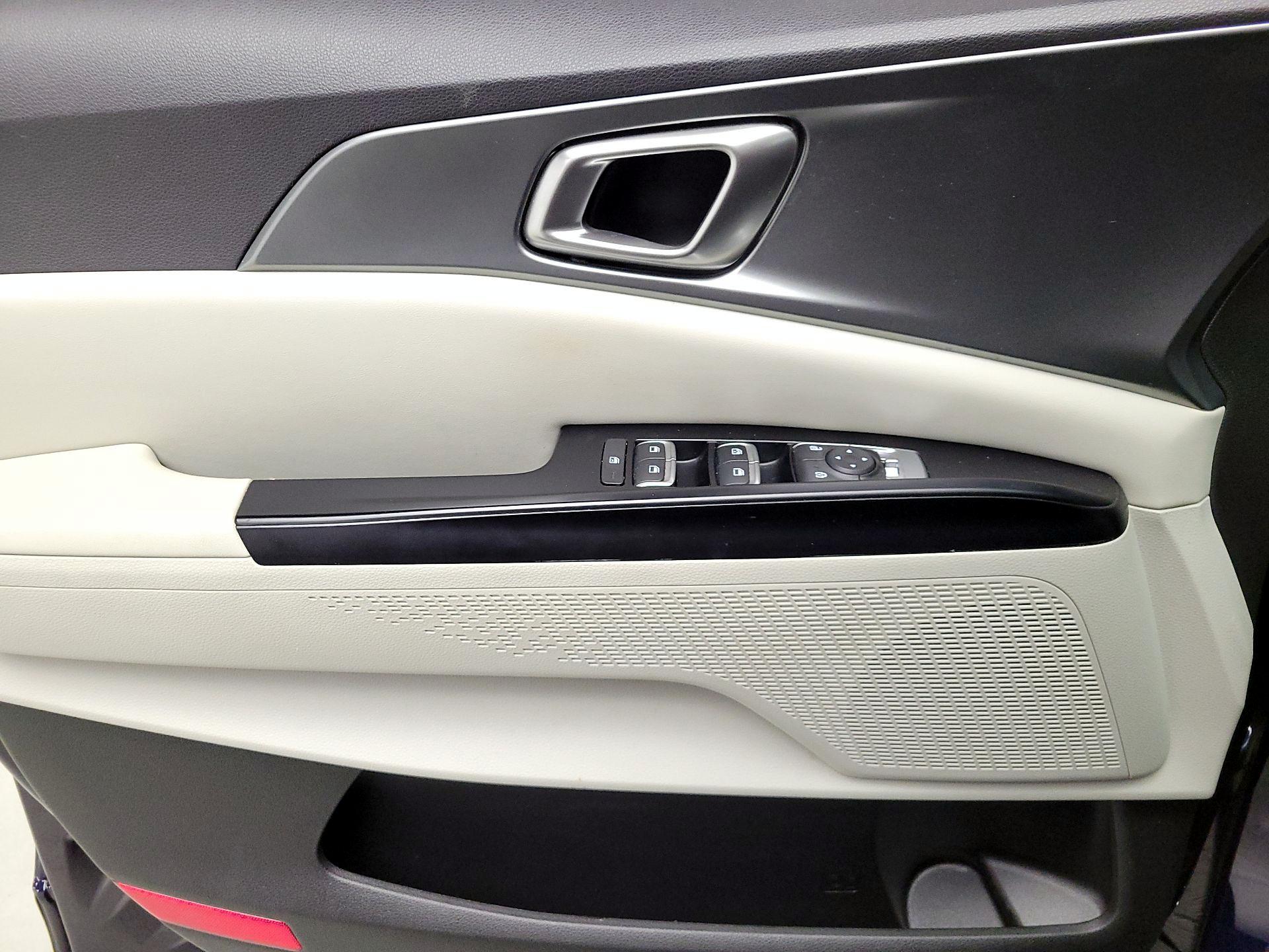 Thumbnail: 2024 Kia Carnival - 12