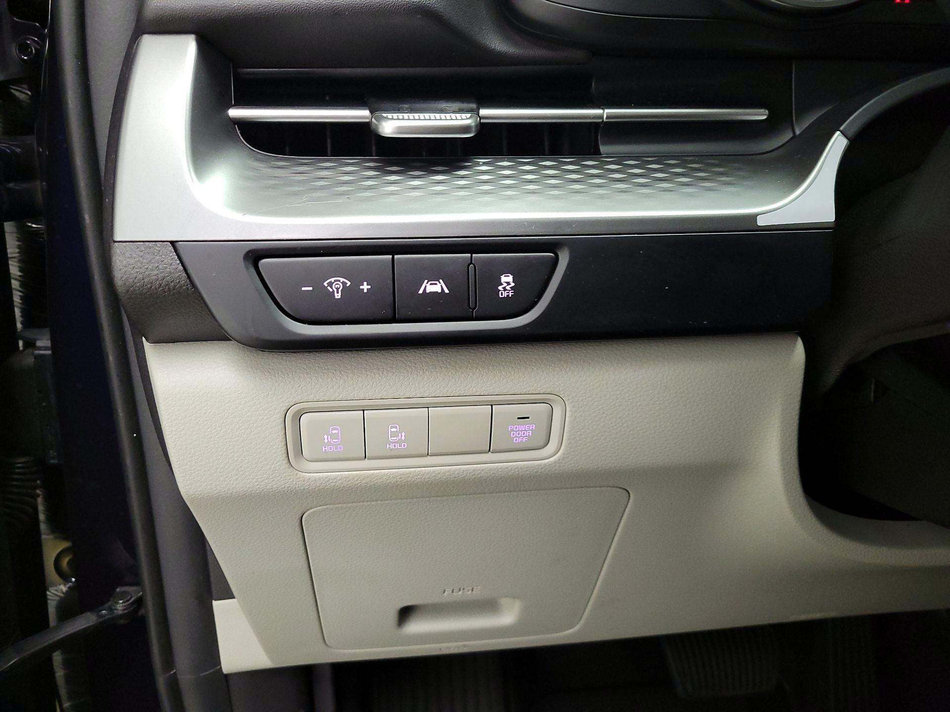 Thumbnail: 2024 Kia Carnival - 13