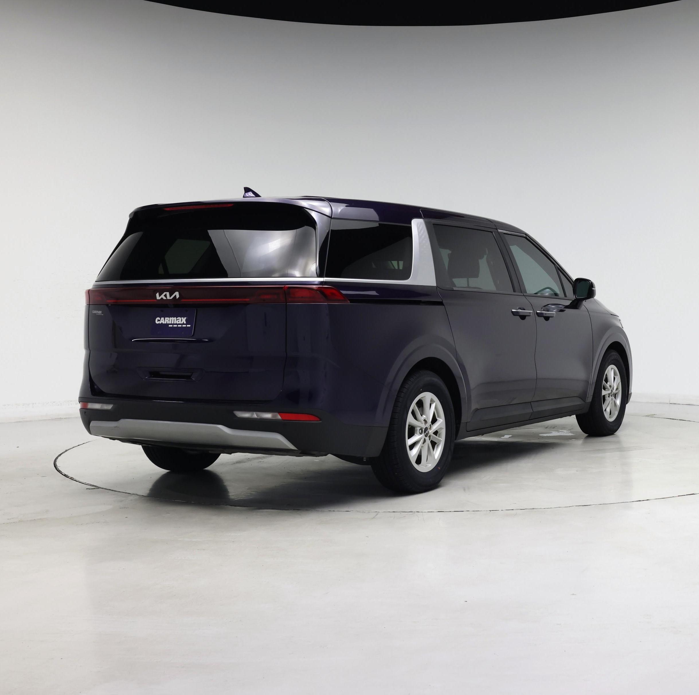 Thumbnail: 2024 Kia Carnival - 8