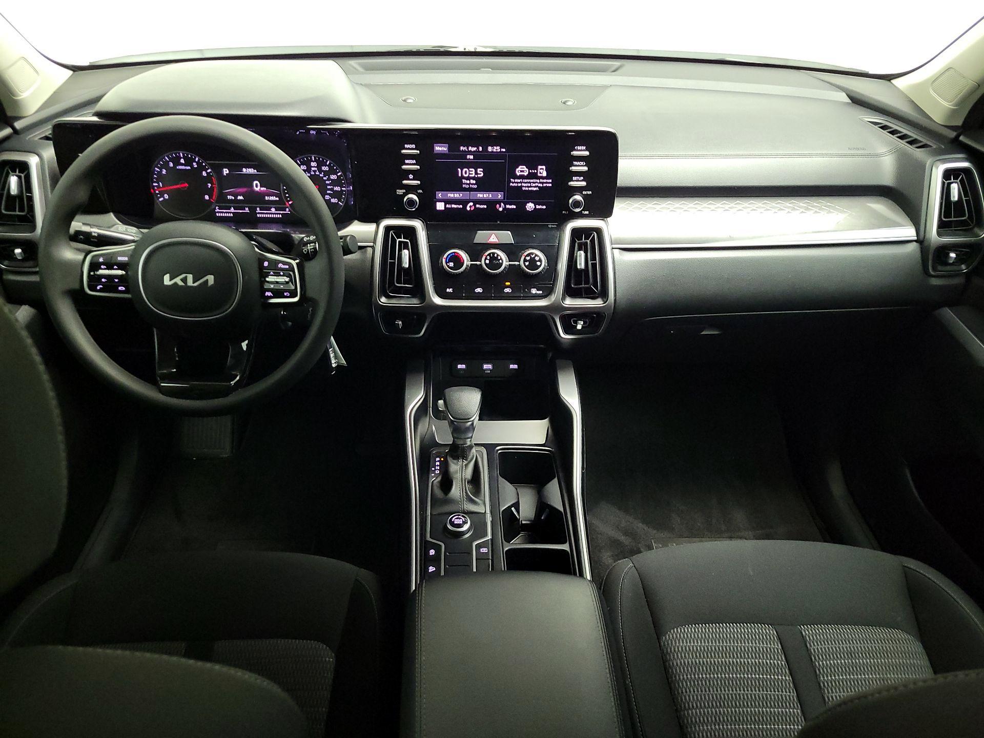 Thumbnail: 2023 Kia Sorento - 9