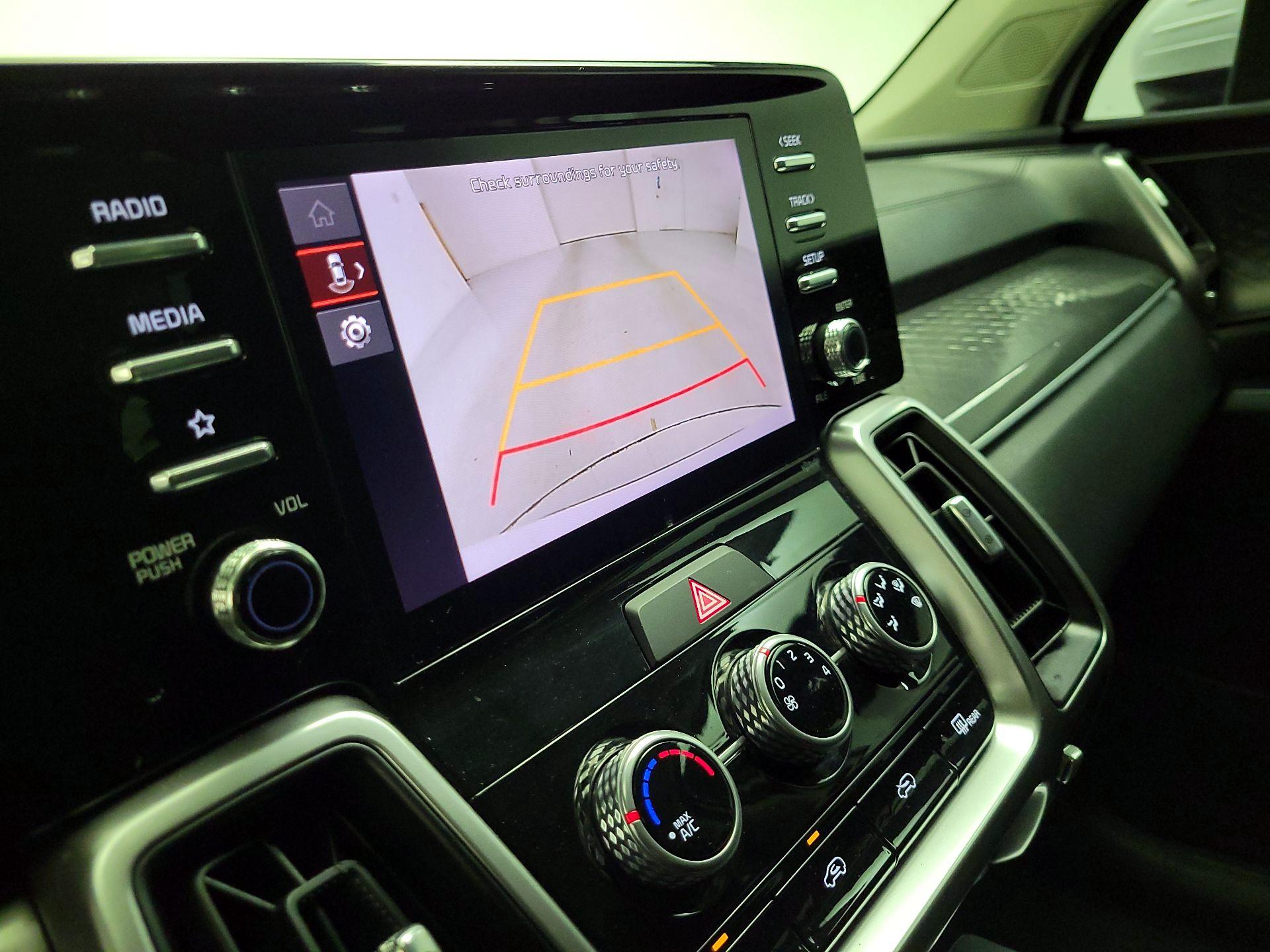 Thumbnail: 2023 Kia Sorento - 14