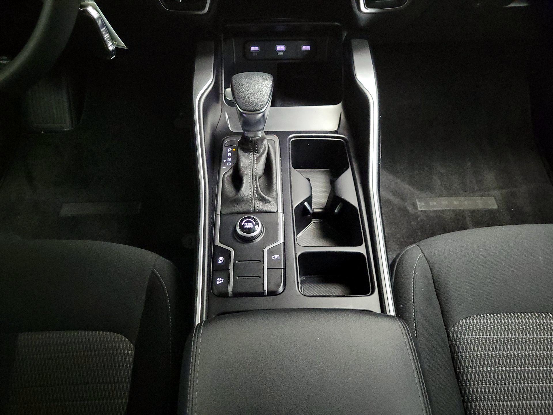 Thumbnail: 2023 Kia Sorento - 17