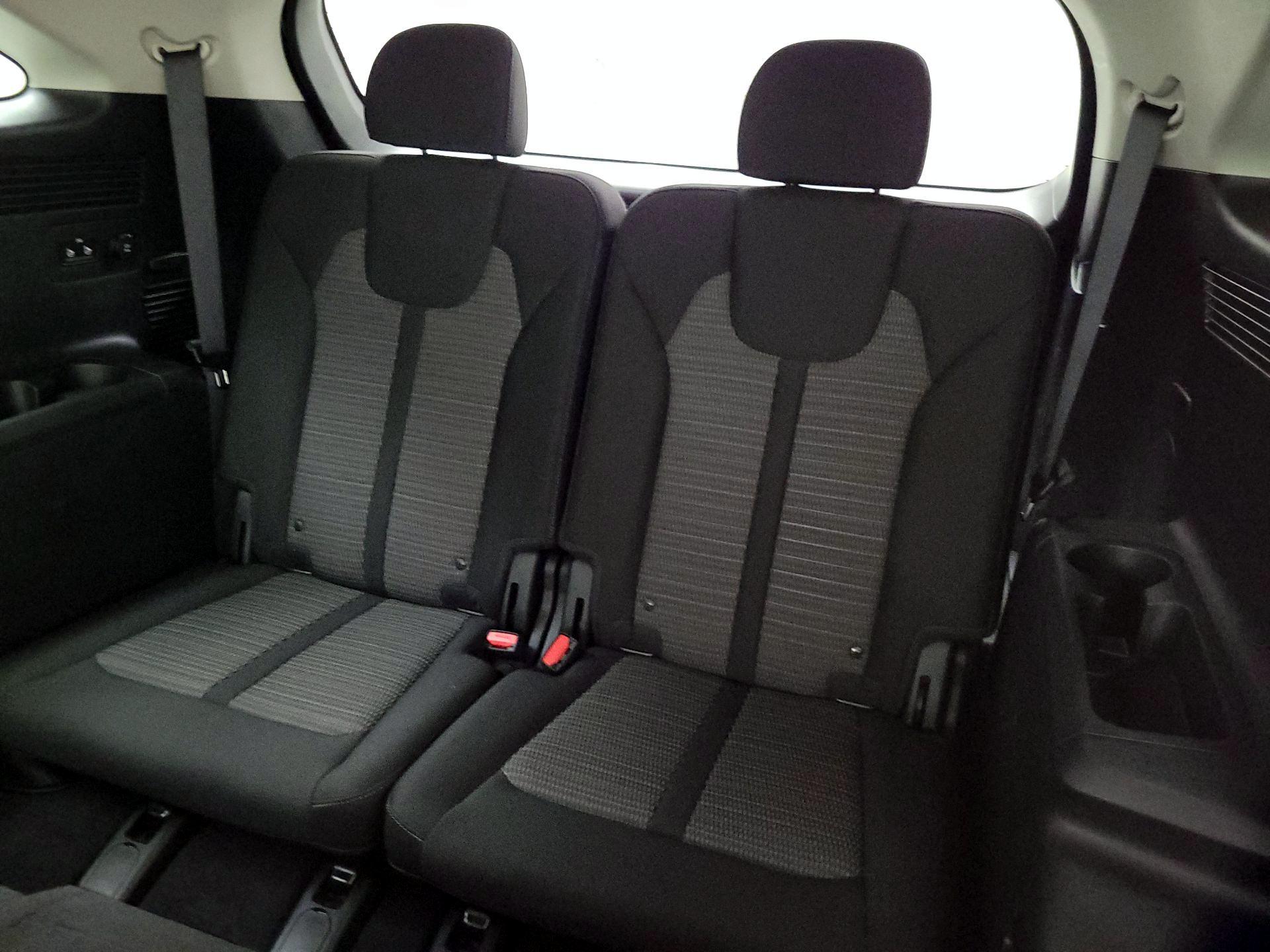 Thumbnail: 2023 Kia Sorento - 20