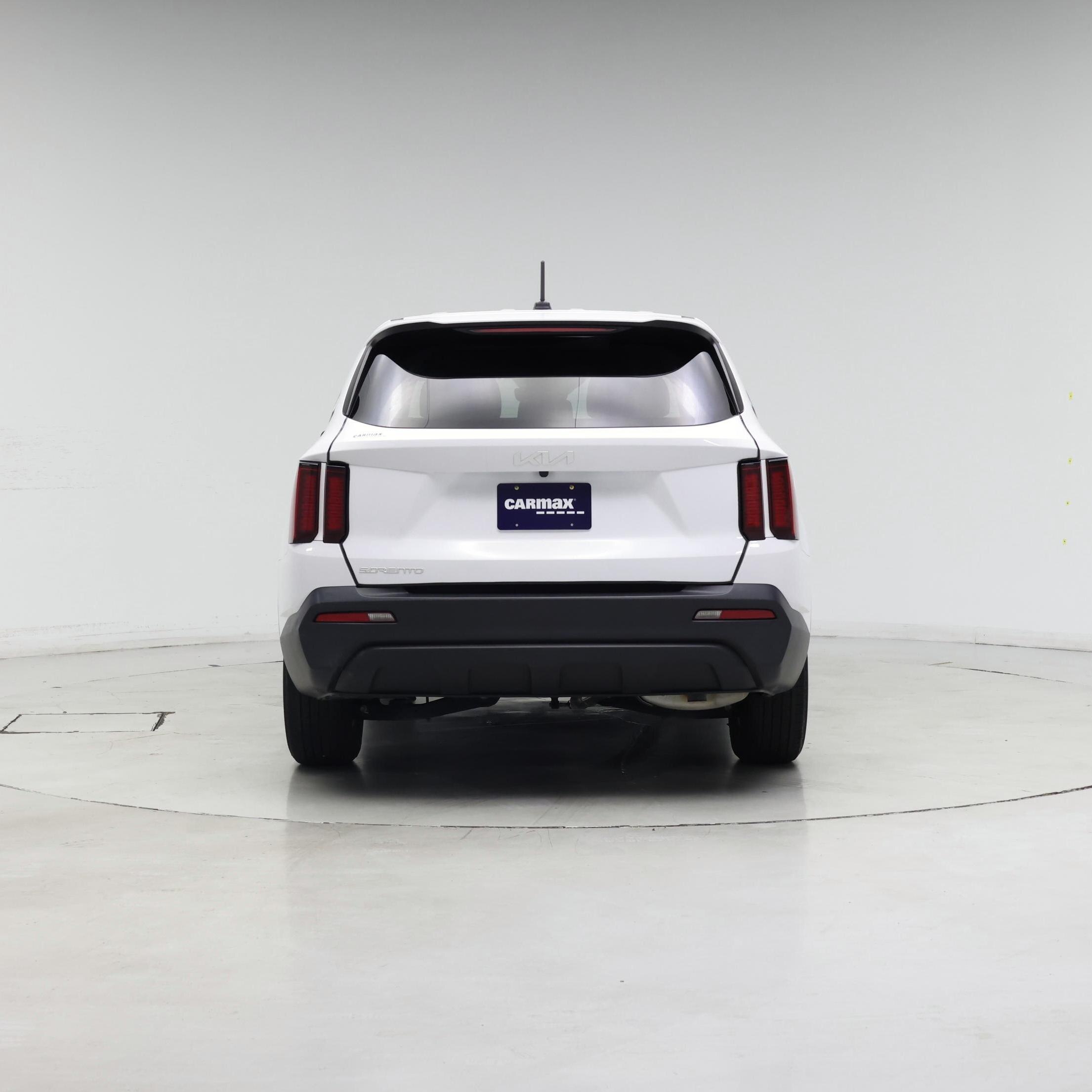 Thumbnail: 2023 Kia Sorento - 6