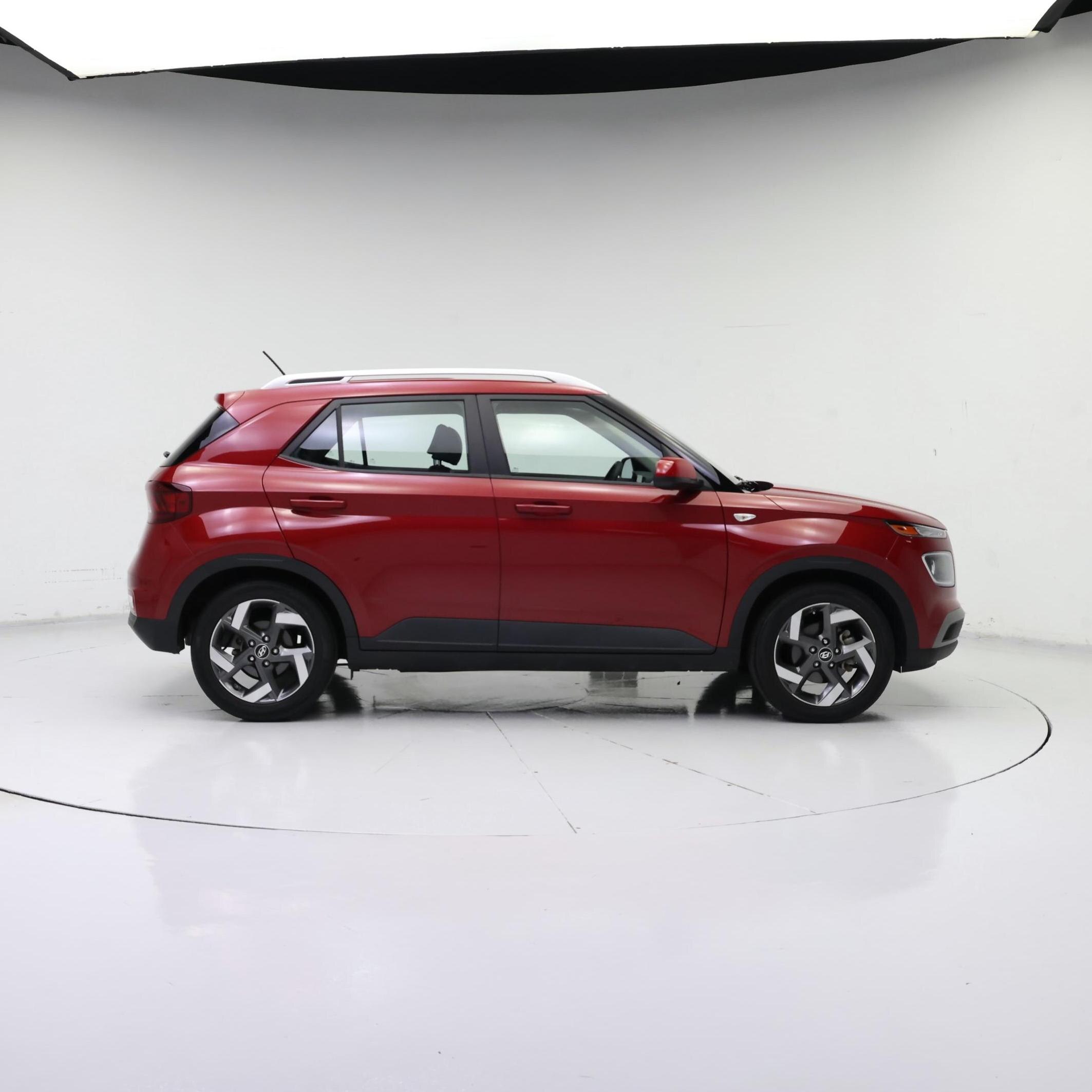 Thumbnail: 2023 Hyundai Venue - 7