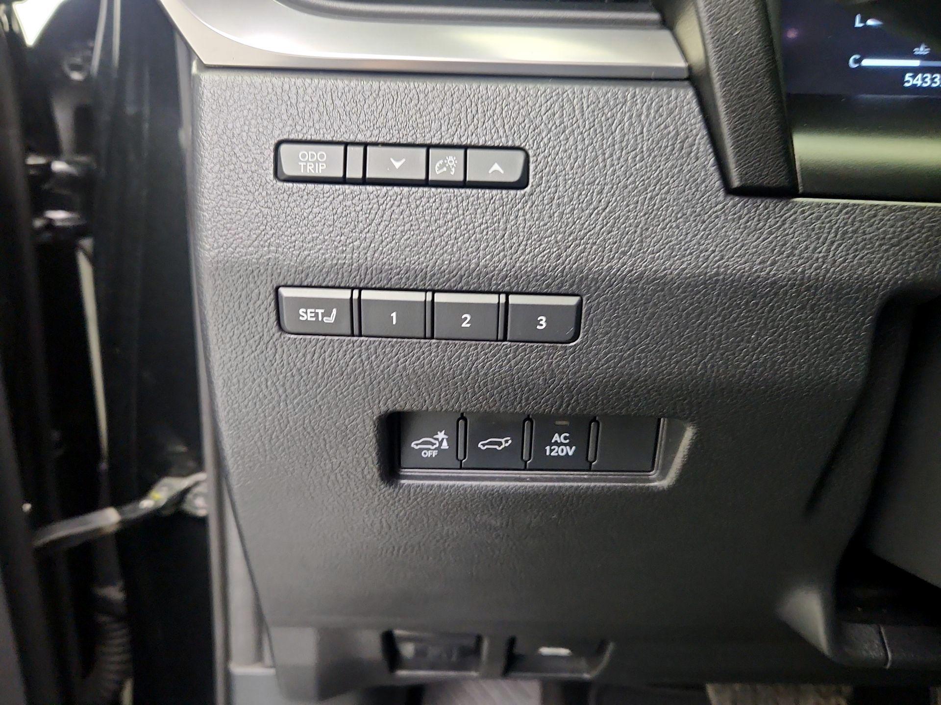 Thumbnail: 2024 Lexus GX - 13