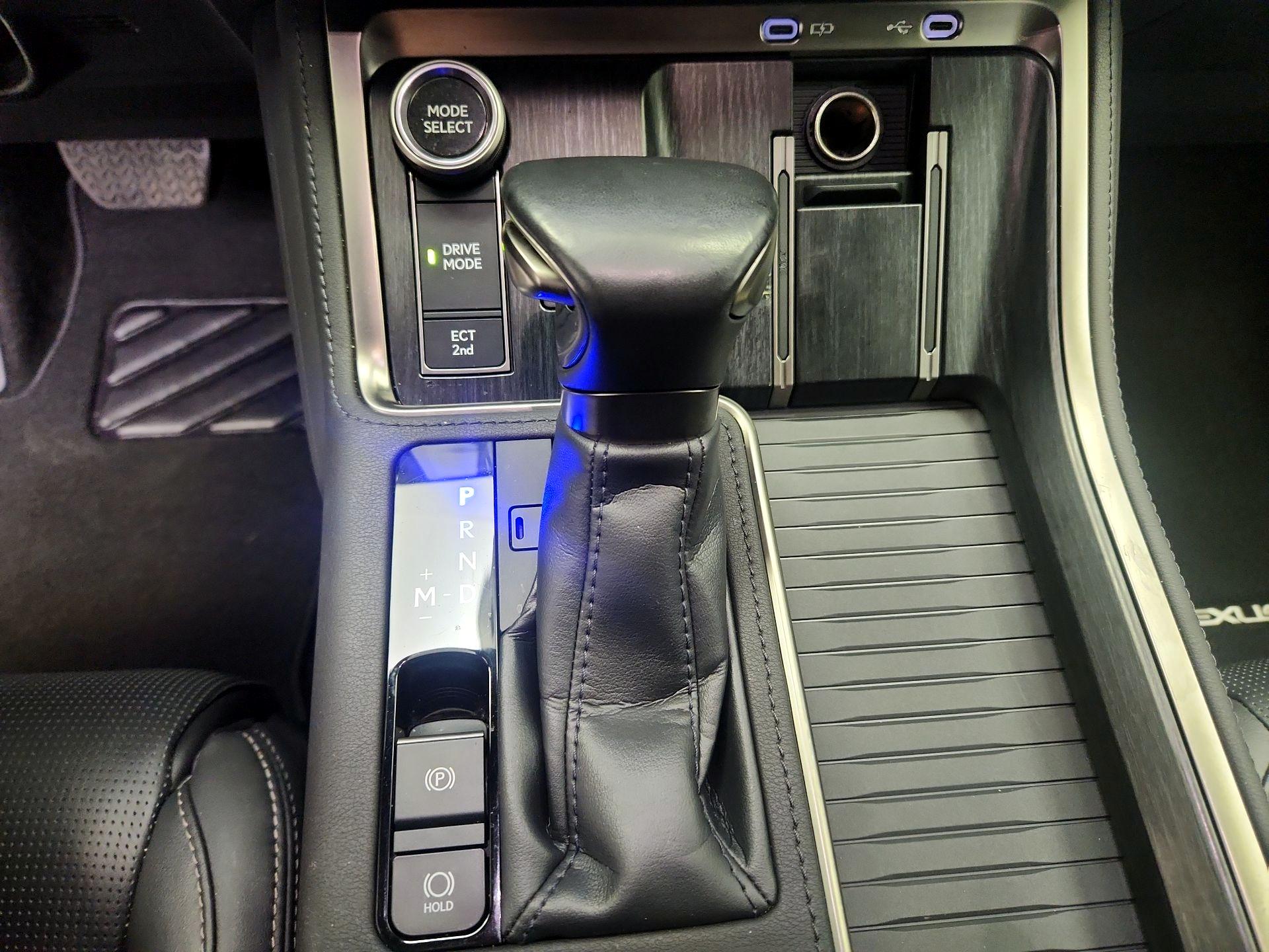 Thumbnail: 2024 Lexus GX - 18