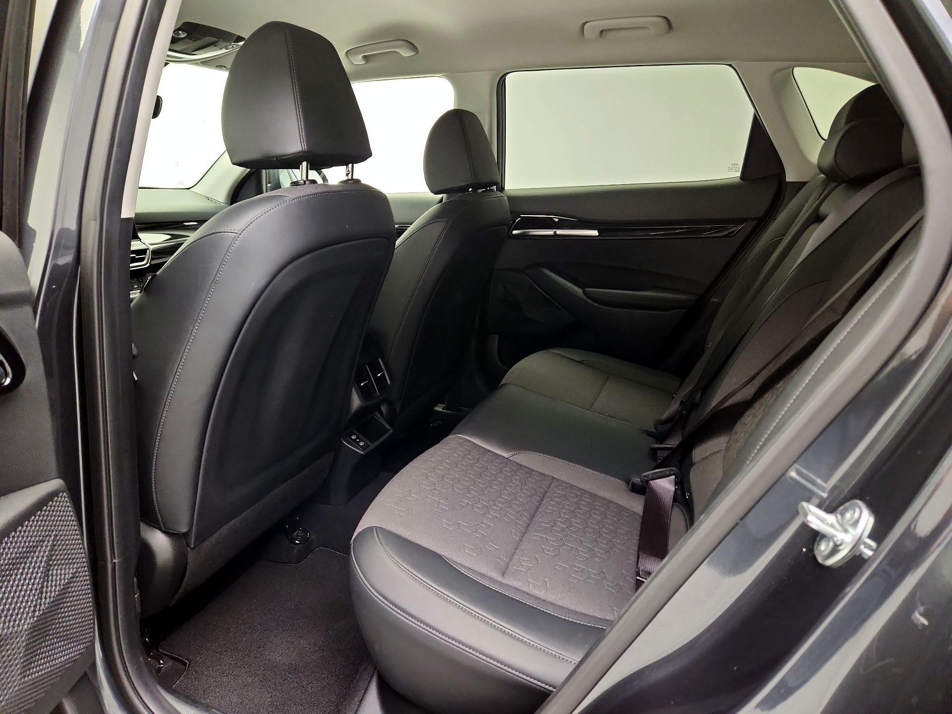 Thumbnail: 2025 Kia Seltos - 20