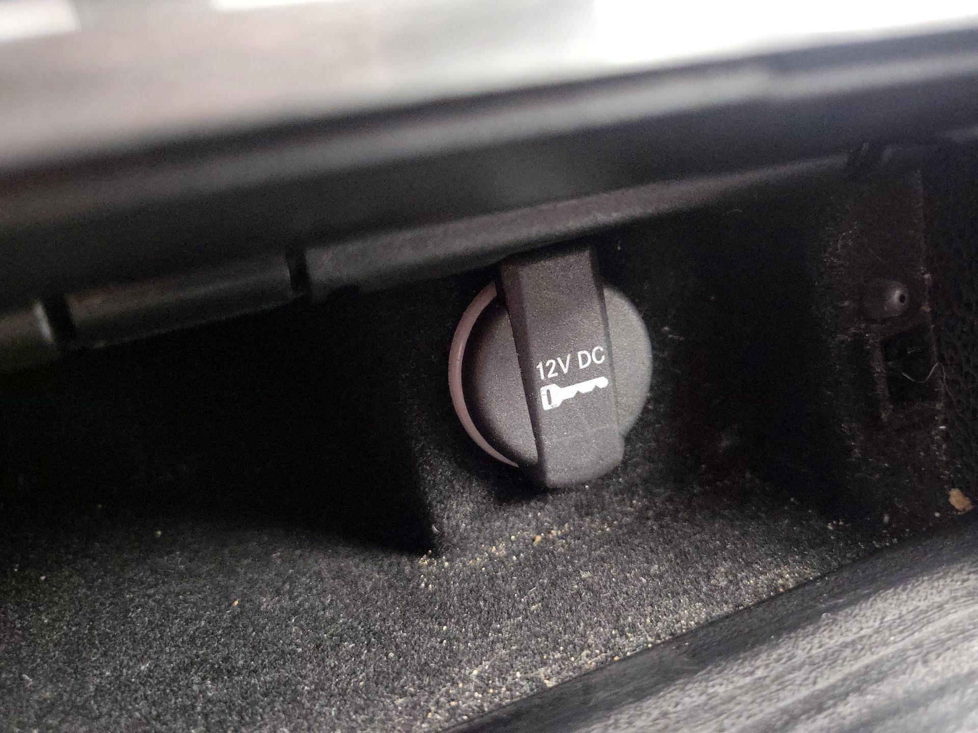 Thumbnail: 2022 Chrysler 300 - 18