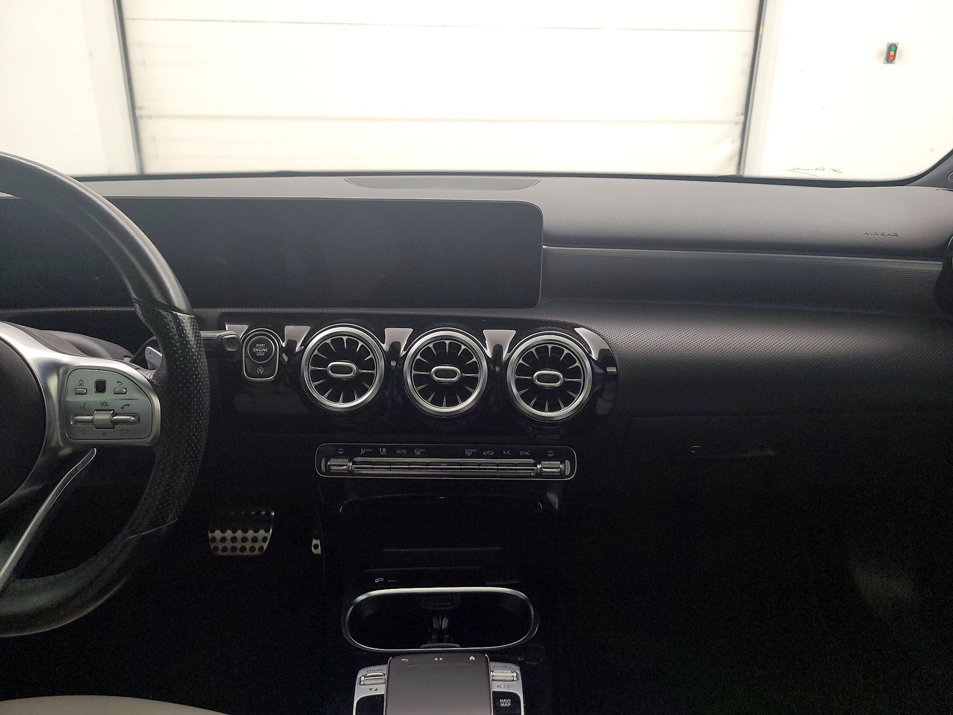 Thumbnail: 2020 Mercedes-Benz A-Class - 9