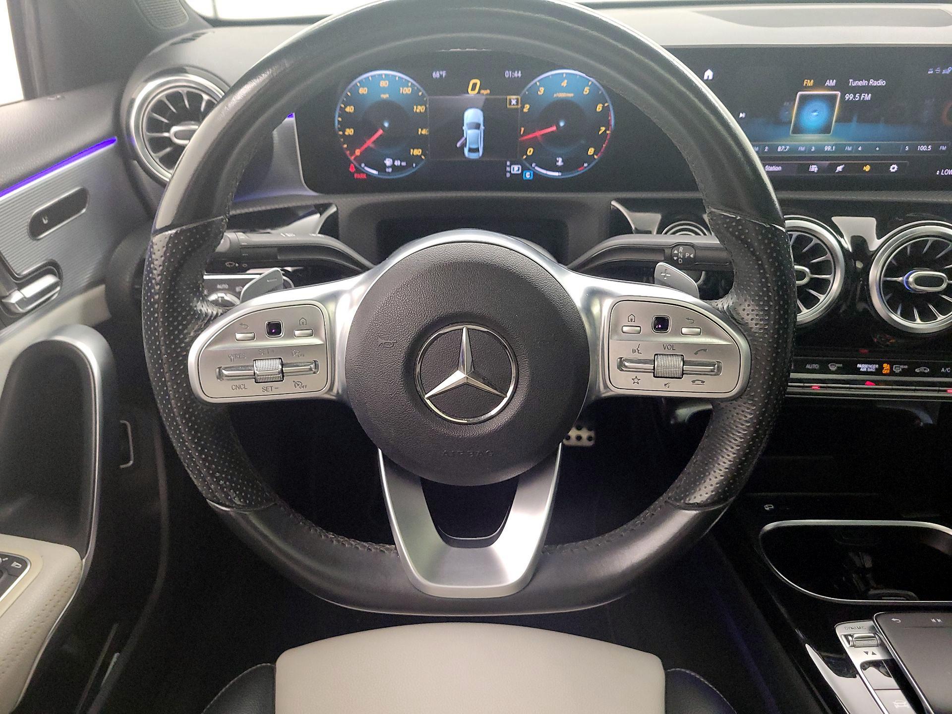 Thumbnail: 2020 Mercedes-Benz A-Class - 10