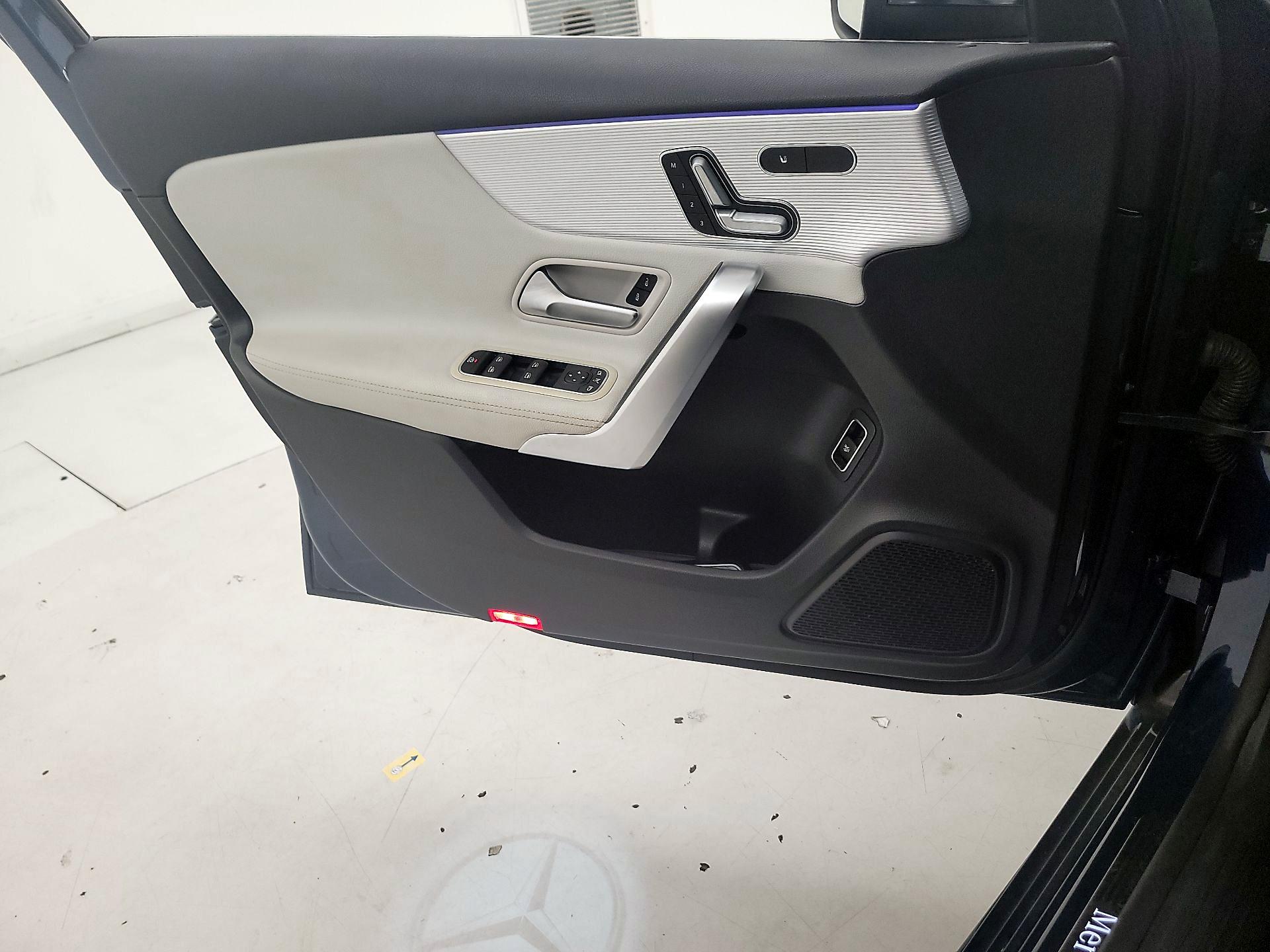 Thumbnail: 2020 Mercedes-Benz A-Class - 12