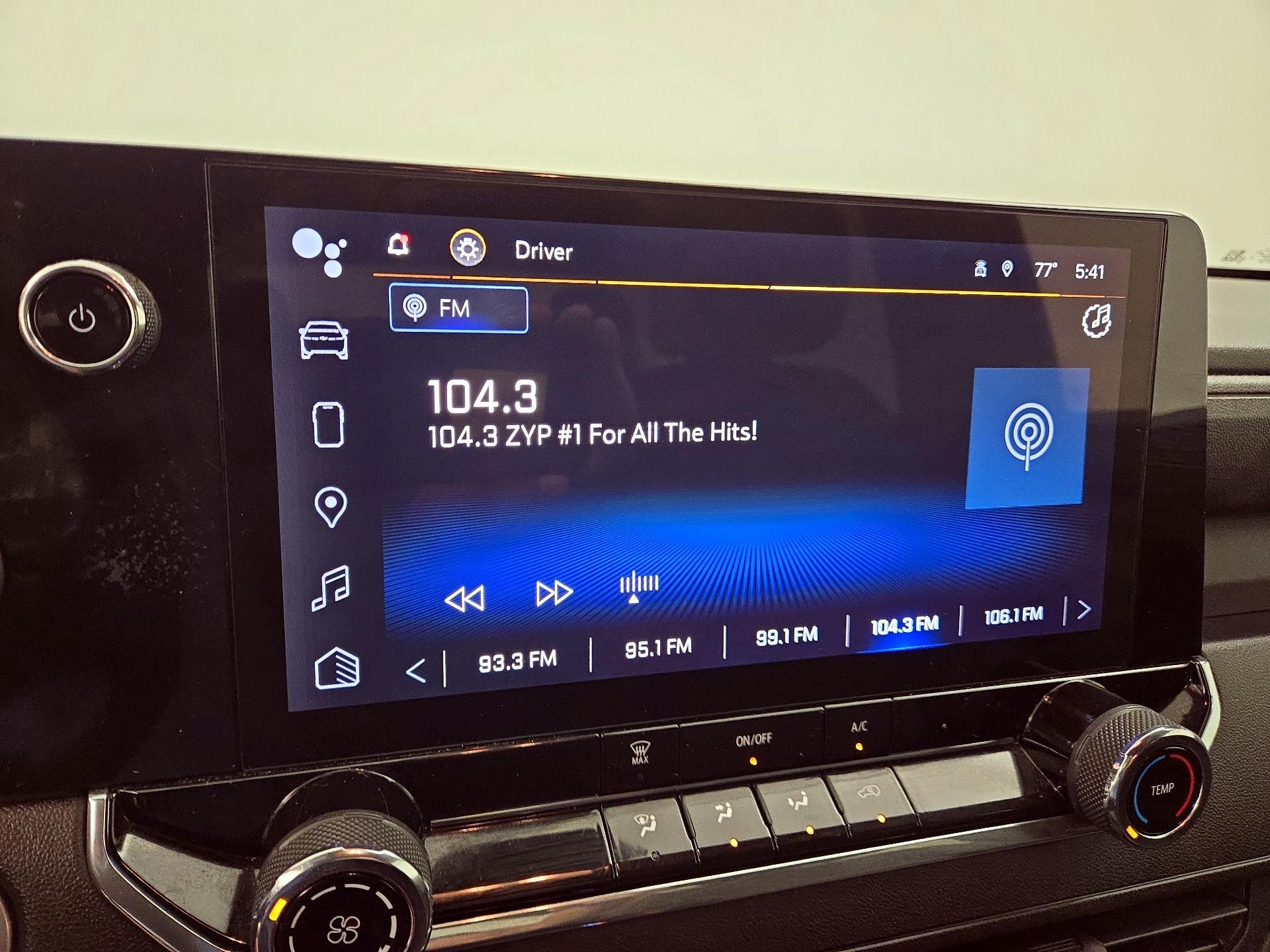 Thumbnail: 2023 Chevrolet Colorado - 15