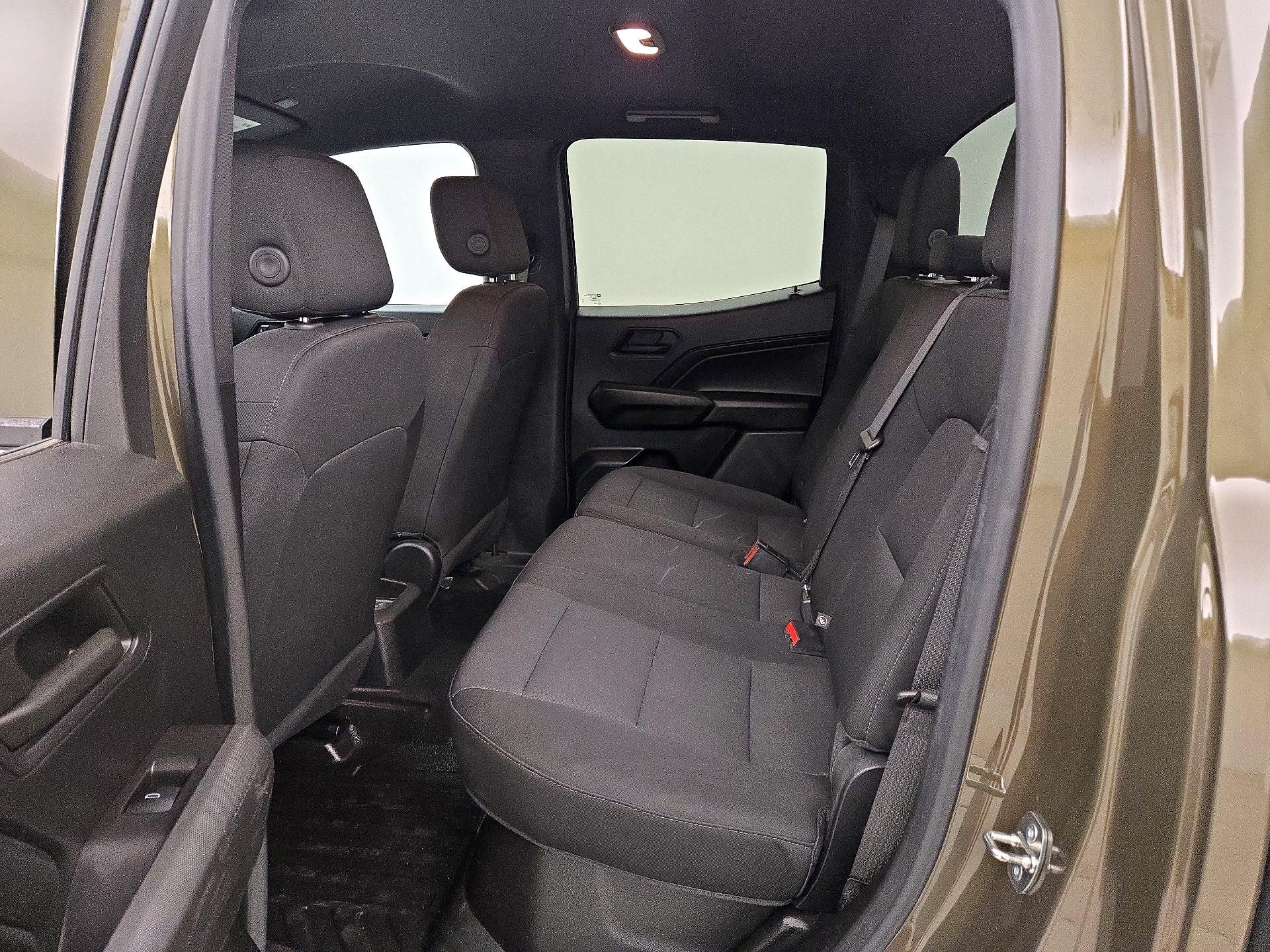 Thumbnail: 2023 Chevrolet Colorado - 19