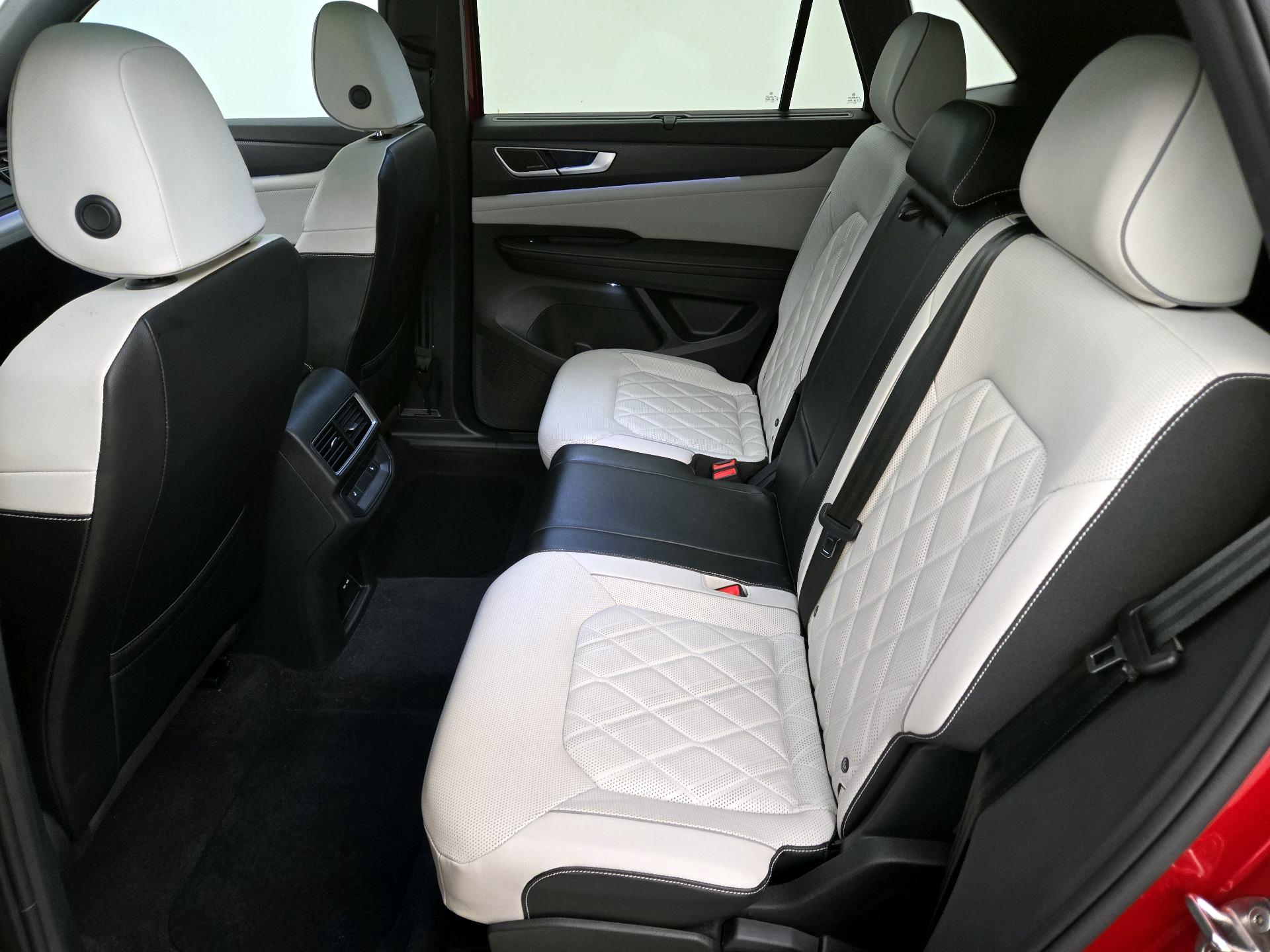 Thumbnail: 2024 Volkswagen Atlas - 20