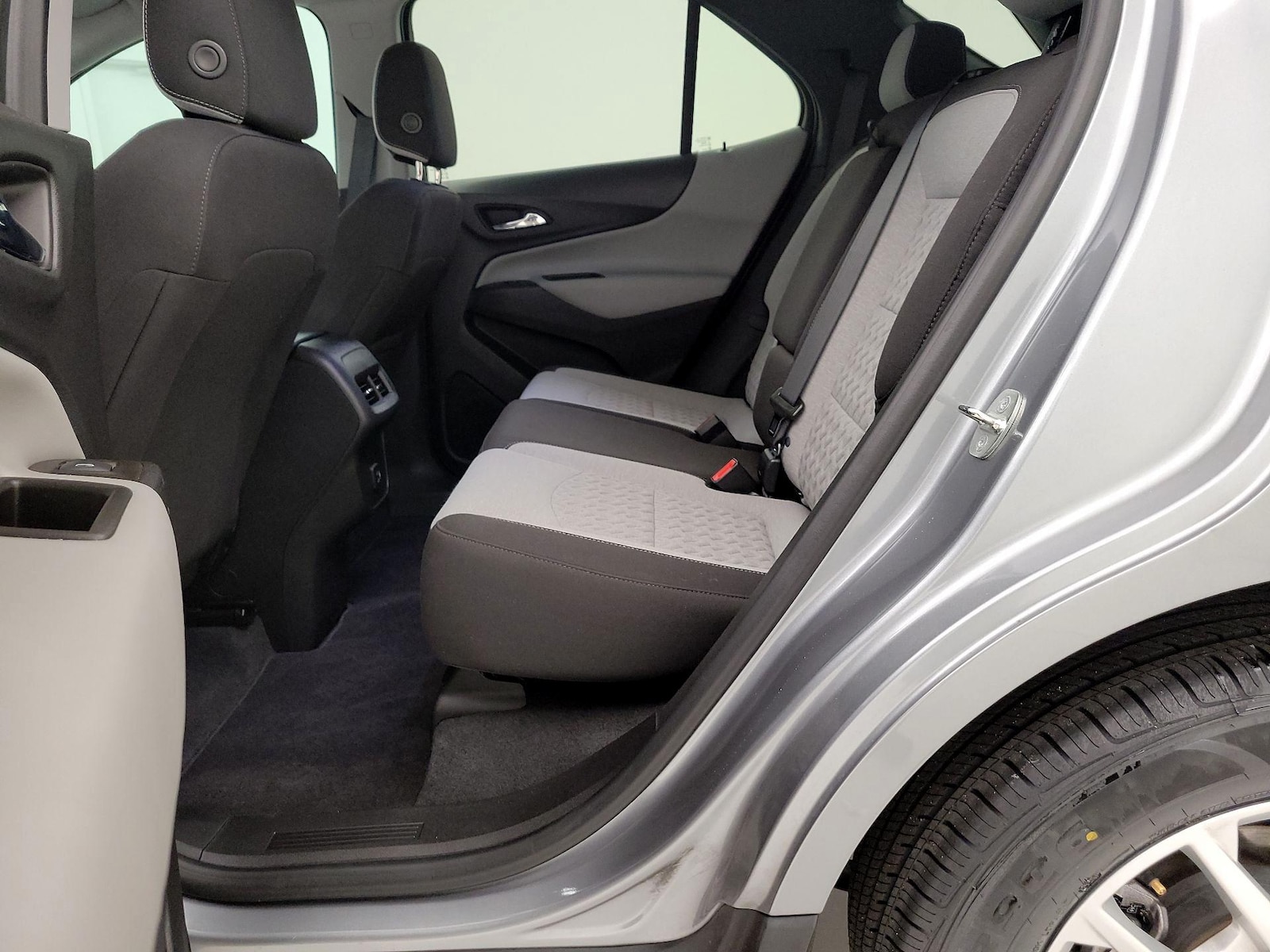 2023 Chevrolet Equinox LS - Photo 20