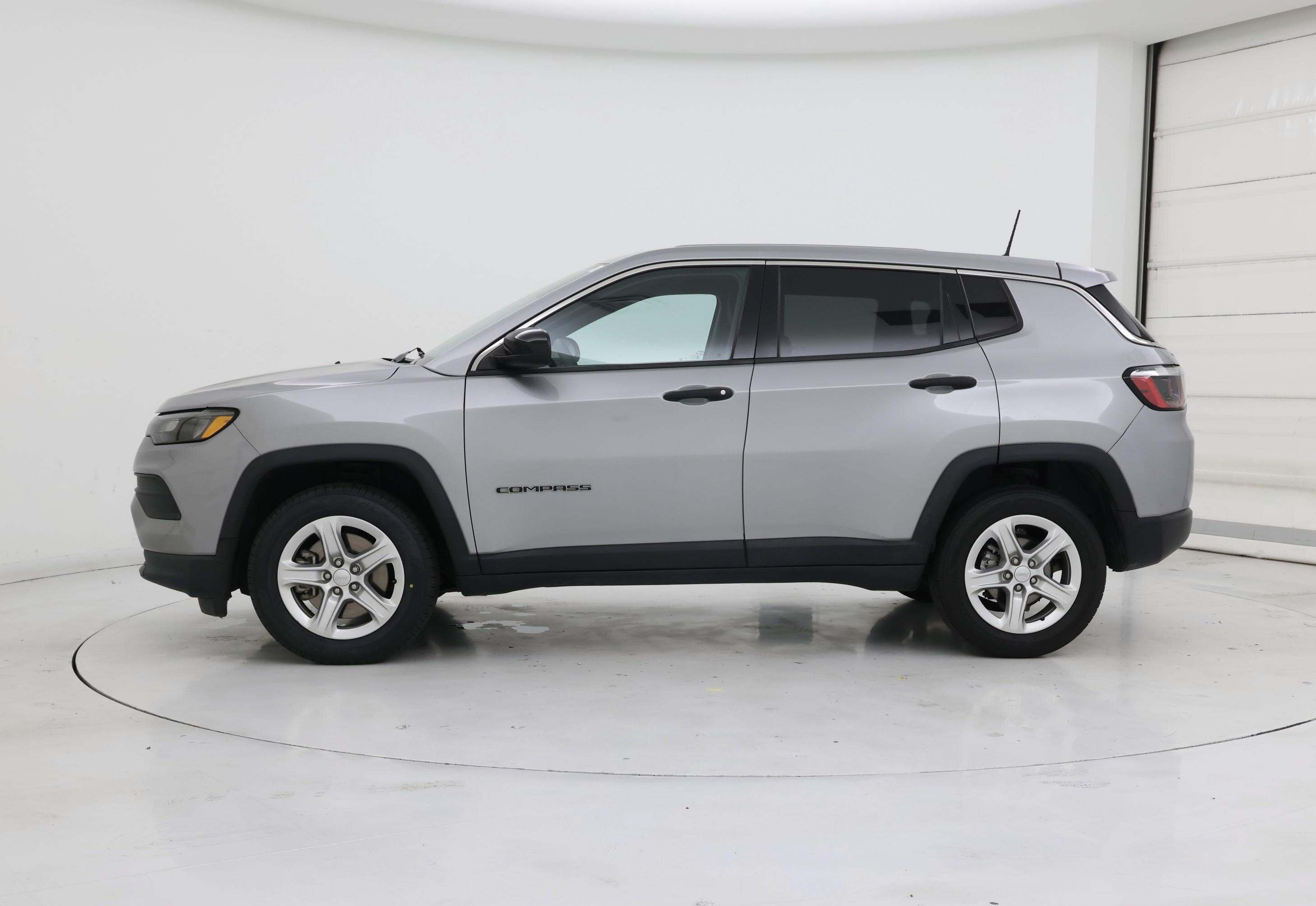 Thumbnail: 2023 Jeep Compass - 3