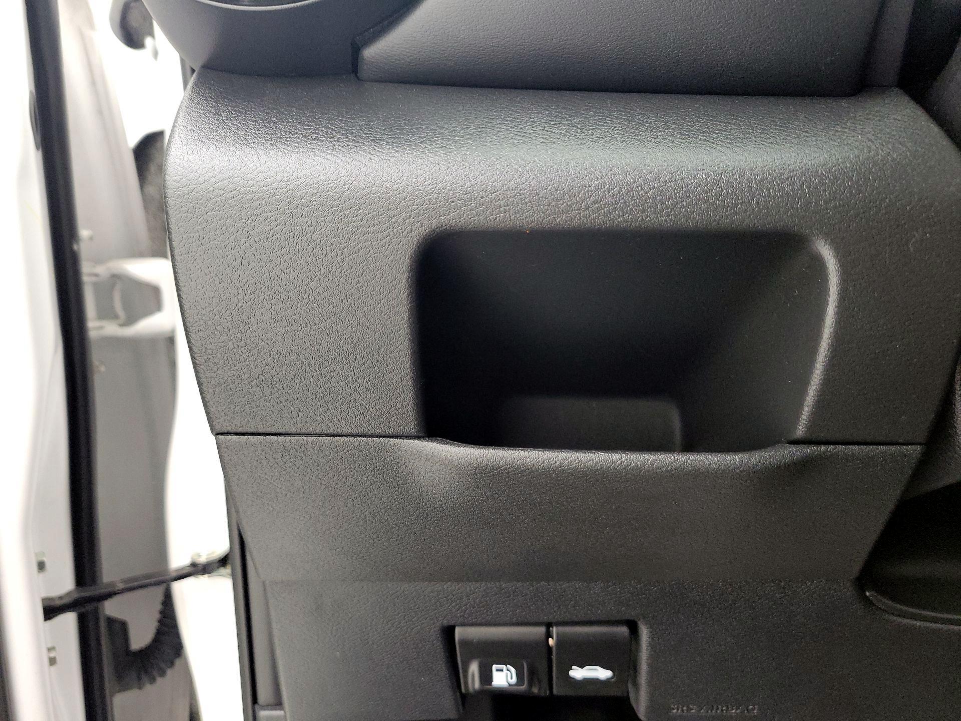 Thumbnail: 2021 Nissan Kicks - 13