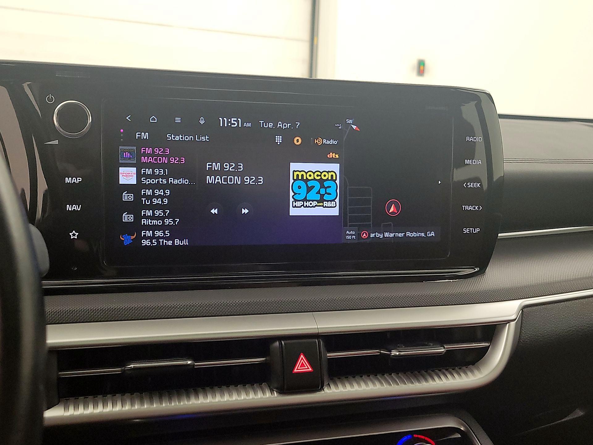 Thumbnail: 2023 Kia K5 - 16