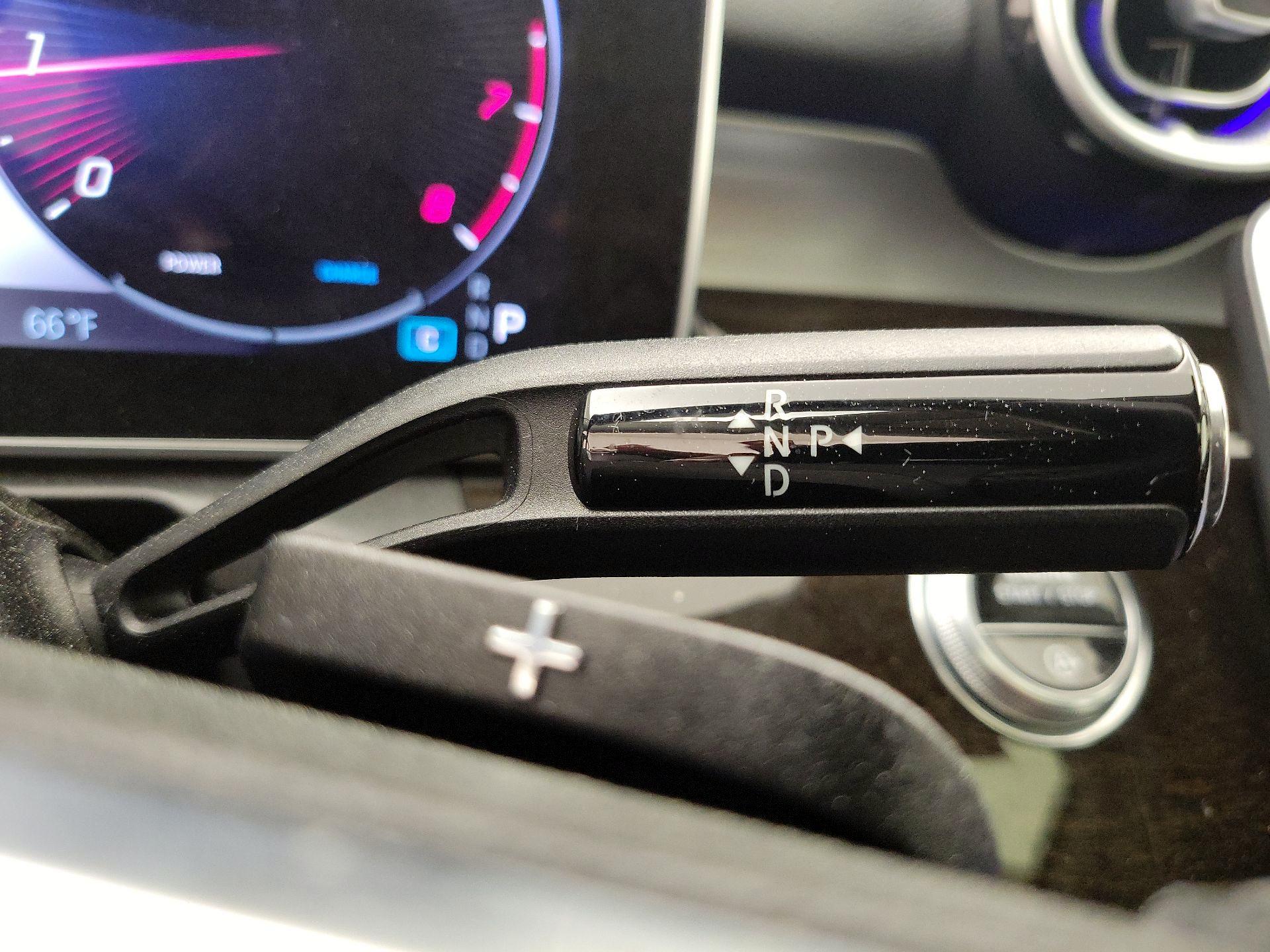 Thumbnail: 2022 Mercedes-Benz C-Class - 18