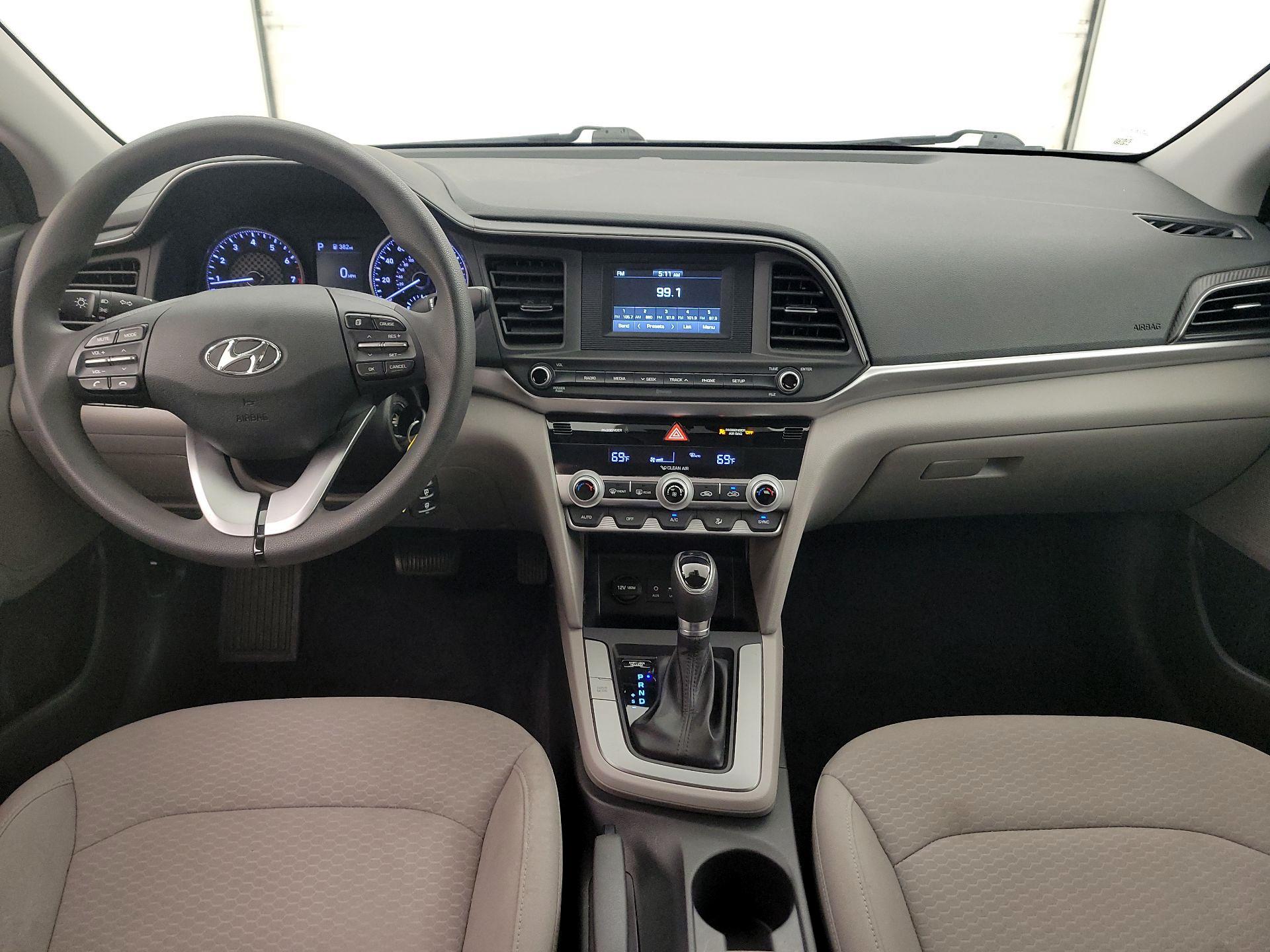 Thumbnail: 2020 Hyundai Elantra - 9