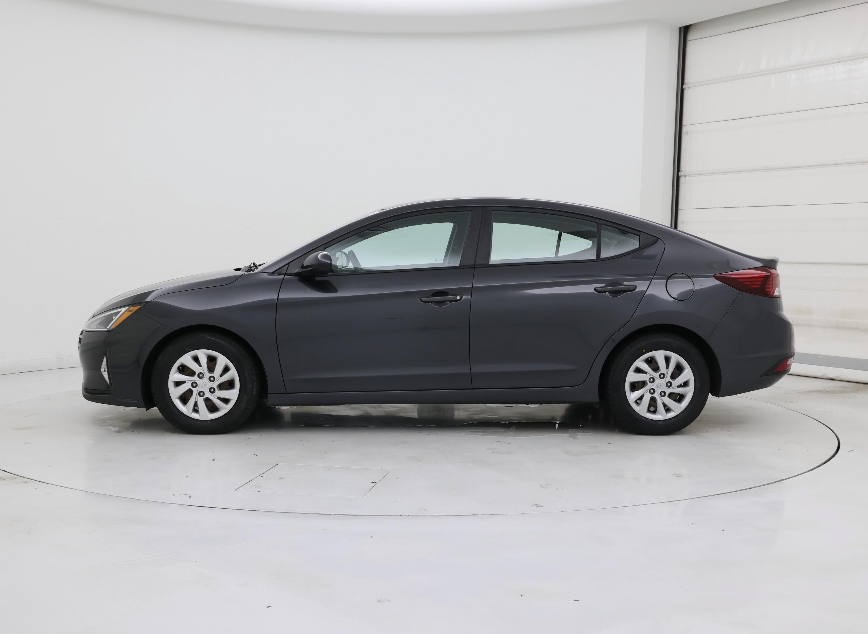 Thumbnail: 2020 Hyundai Elantra - 3