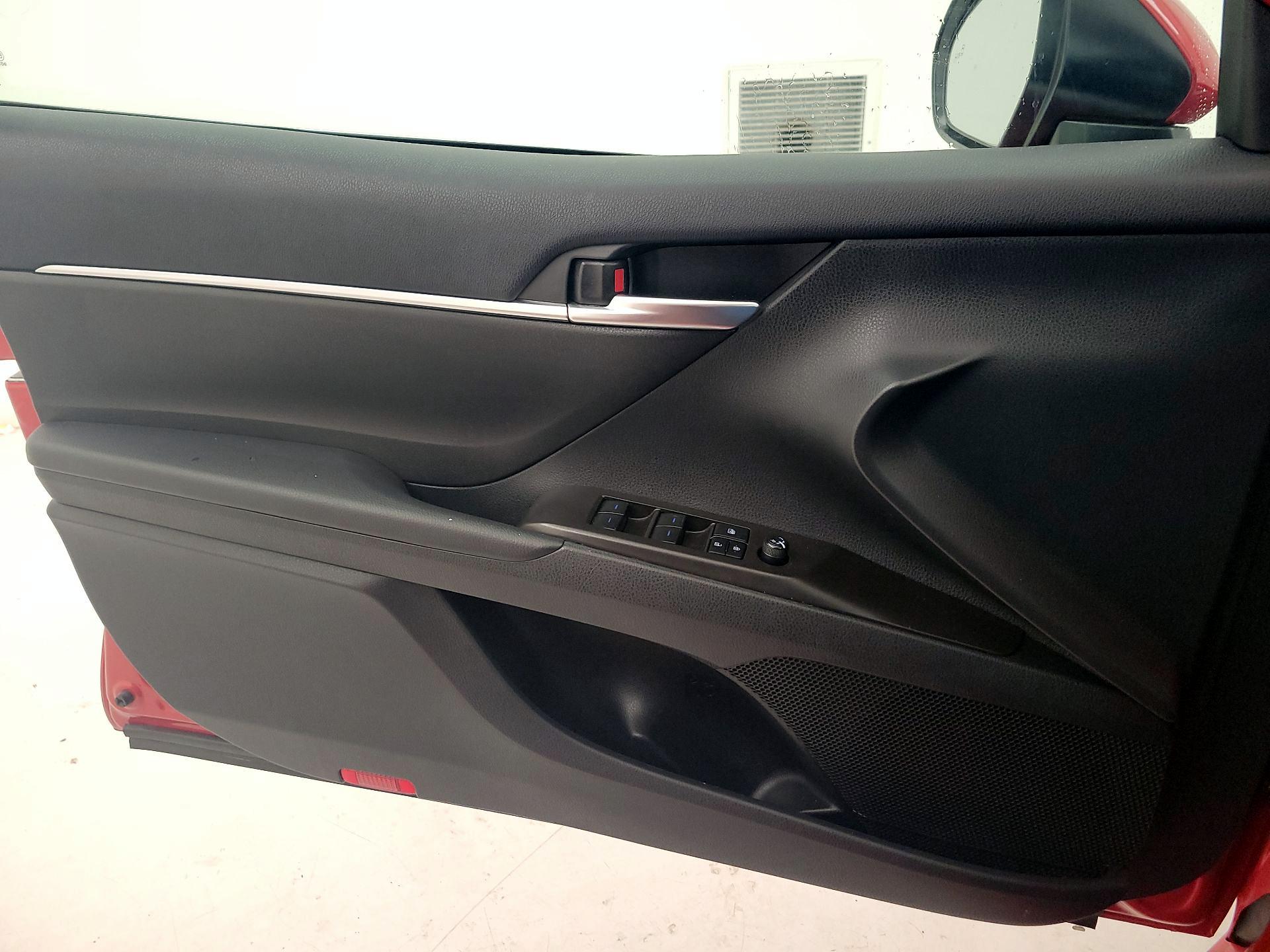 Thumbnail: 2024 Toyota Camry - 10