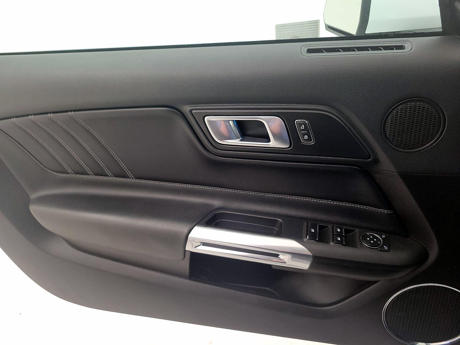 Thumbnail: 2022 Ford Mustang - 10