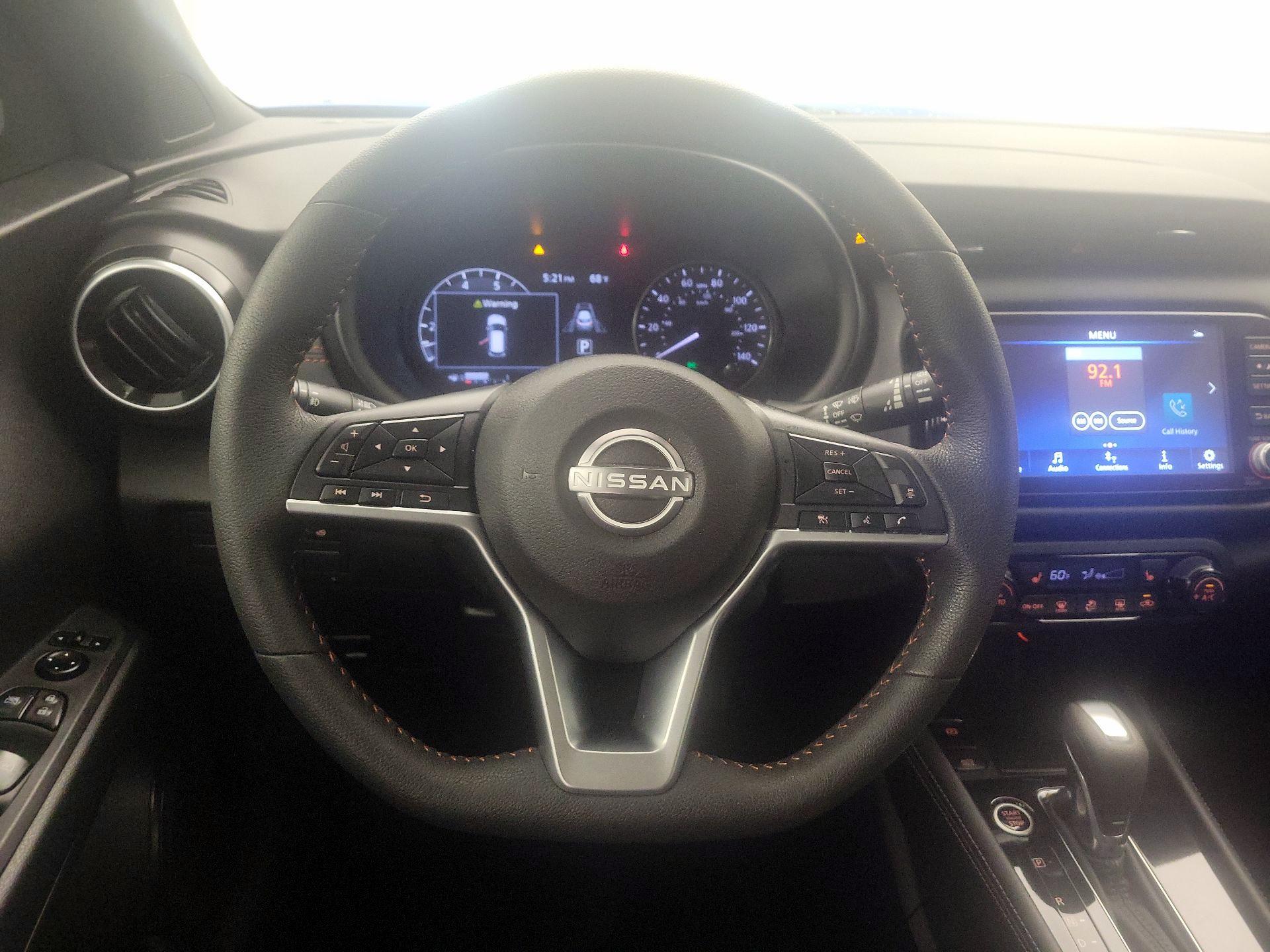 Thumbnail: 2023 Nissan Kicks - 10