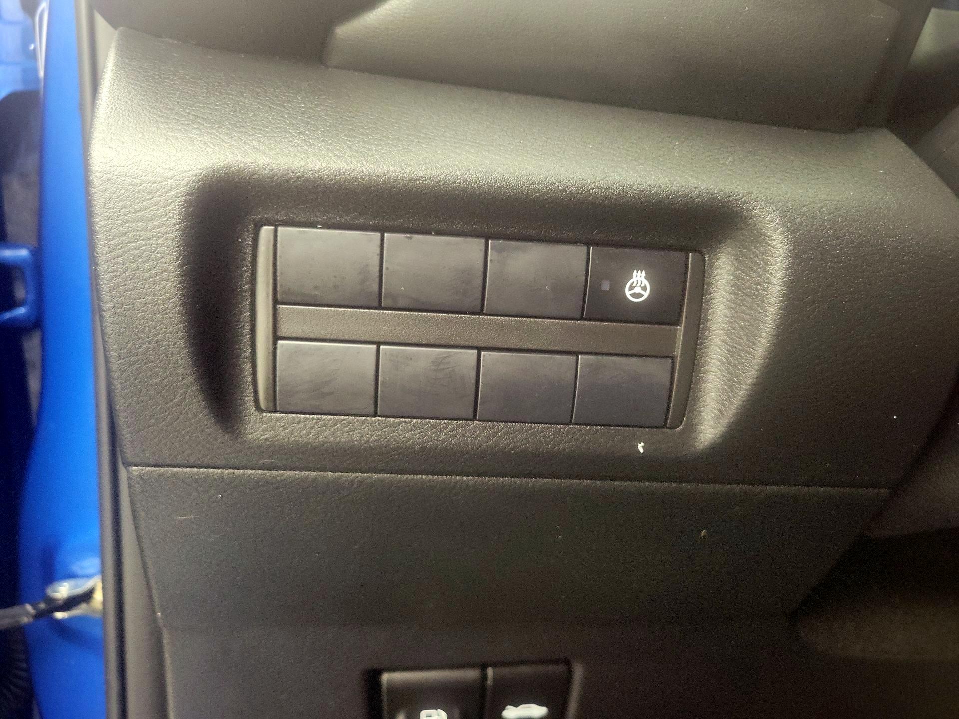 Thumbnail: 2023 Nissan Kicks - 13