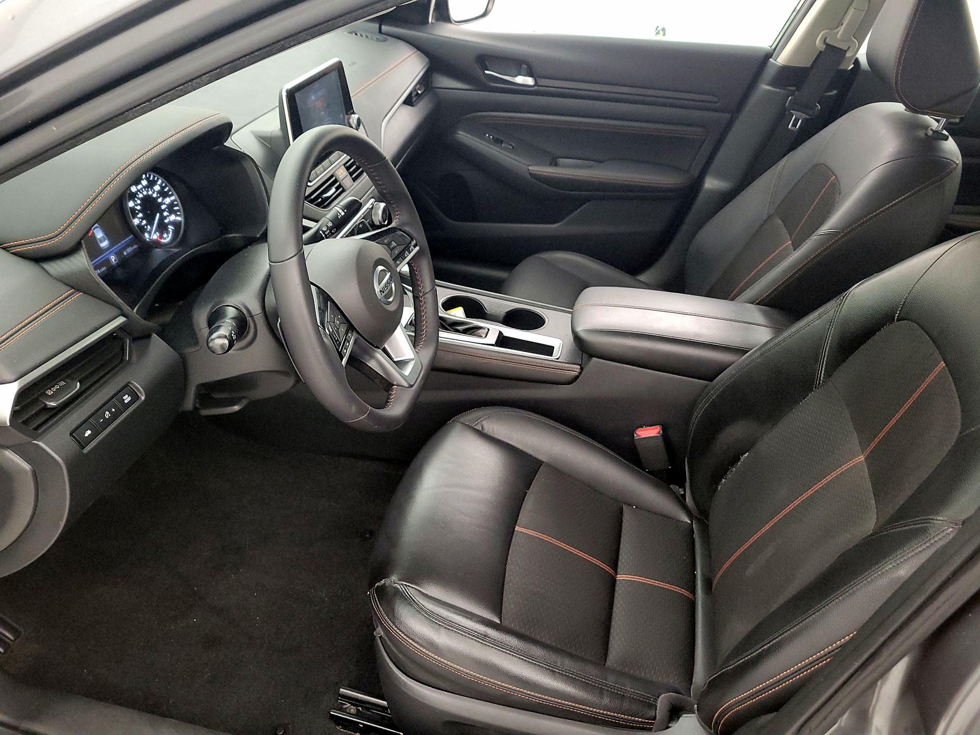 Thumbnail: 2020 Nissan Altima - 11