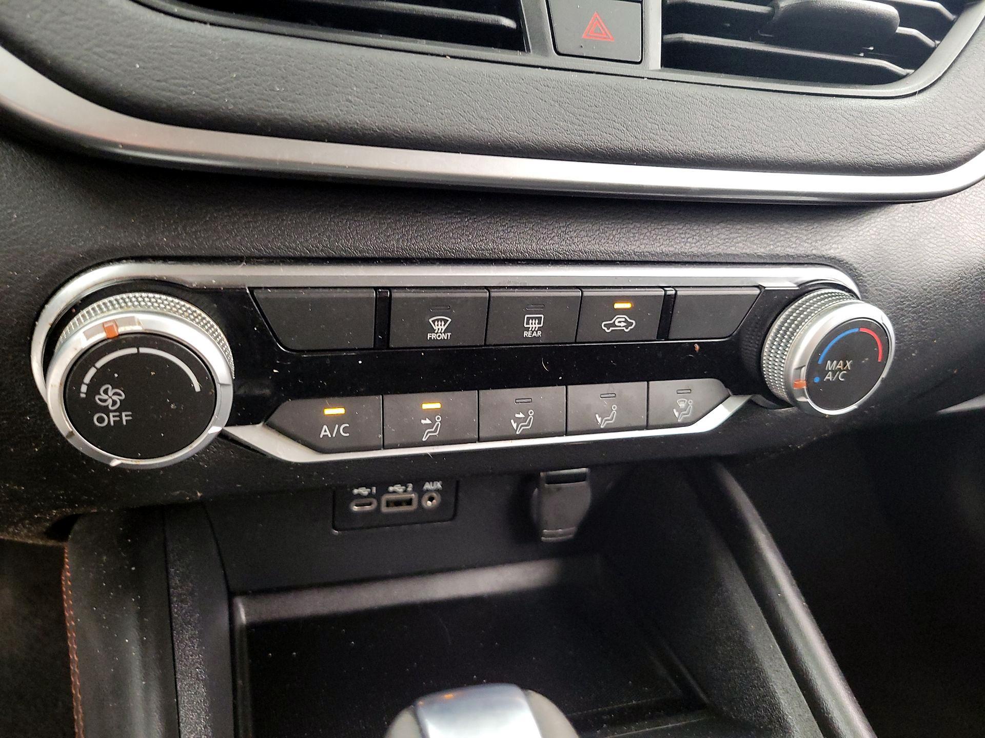 Thumbnail: 2020 Nissan Altima - 16