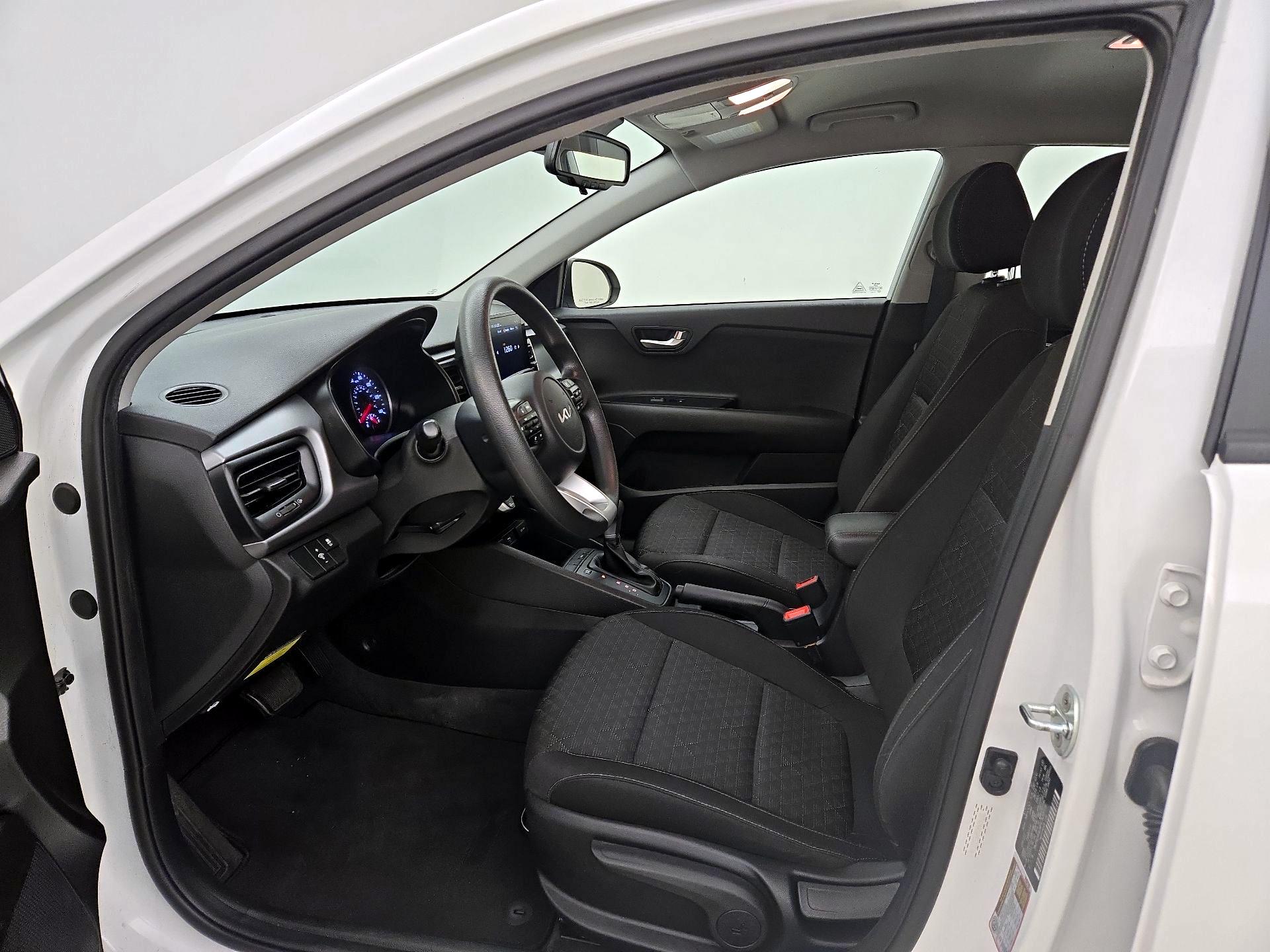 Thumbnail: 2023 Kia Rio - 11