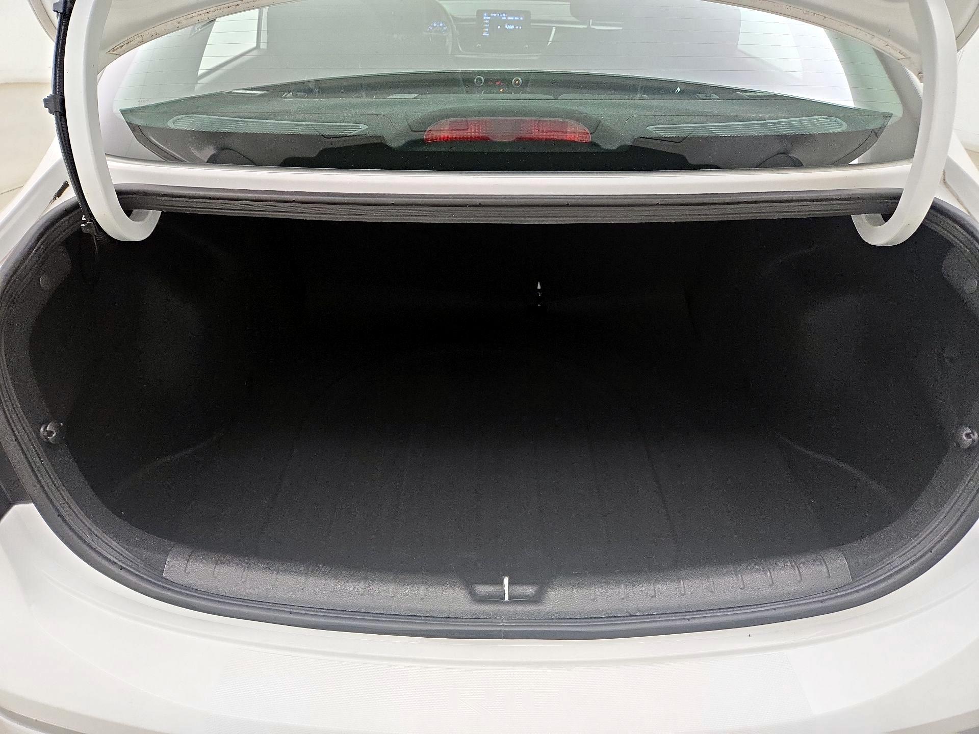 Thumbnail: 2023 Kia Rio - 20